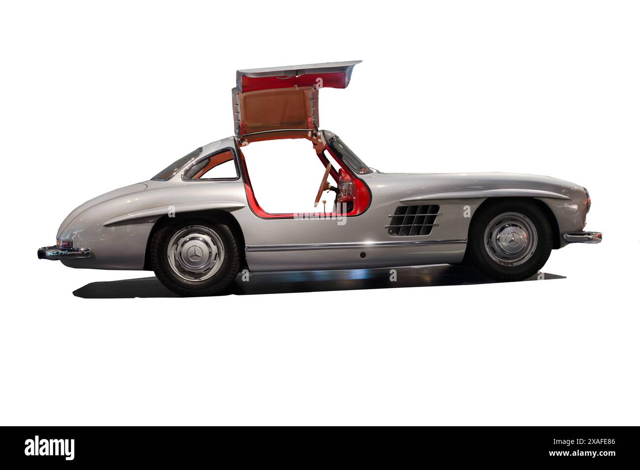 Mercedes Benz 300 SL Coupé (1955). Museo Mercedes Benz, Mercedes-Benz World di Stoccarda, Baden Wuertemberg, Germania, Europa Foto Stock