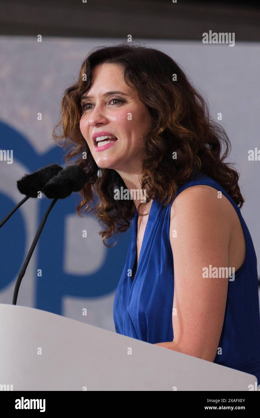 Madrid, Spagna. 6 giugno 2024. Isabel Díaz Ayuso durante un atto di chiusura della campagna elettorale, alle elezioni europee del 9J in Plaza de Callao, il 6 giugno 2024 a Madrid Spagna credito: SIPA USA/Alamy Live News Foto Stock