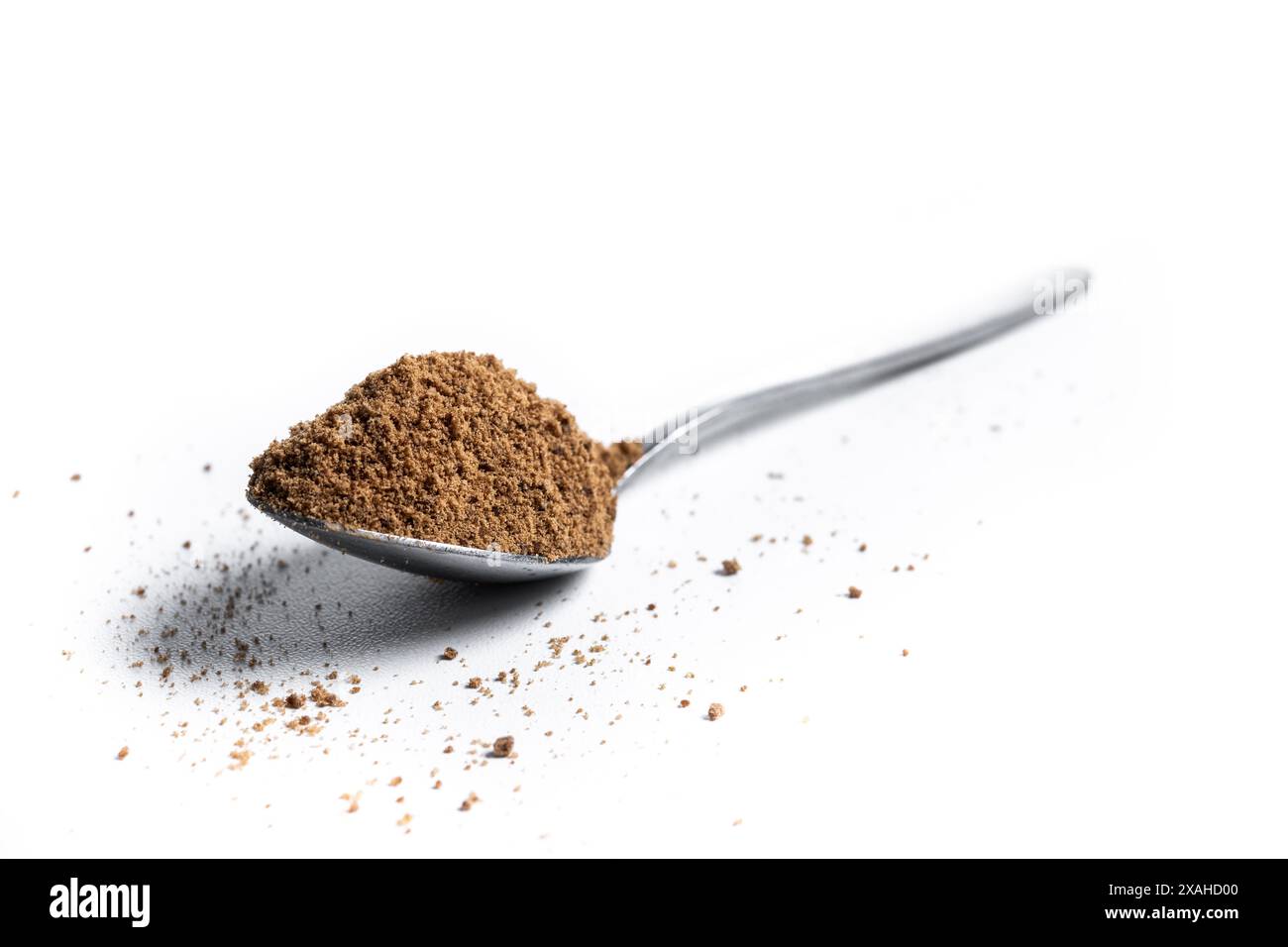 Zucchero di palma di cocco isolato su fondo bianco Foto Stock