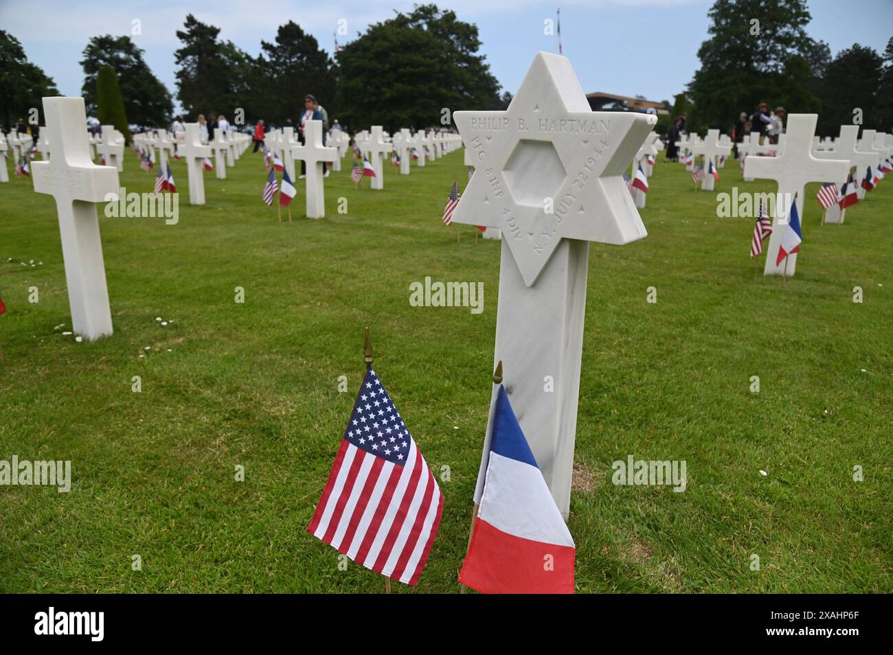 Francia. 6 giugno 2024. Cimitero DEGLI STATI UNITI vicino a Colleville-sur-Mer, in Normandia. 06.06.2024 Francia (foto di Aleksy Witwicki/Sipa USA) credito: SIPA USA/Alamy Live News Foto Stock