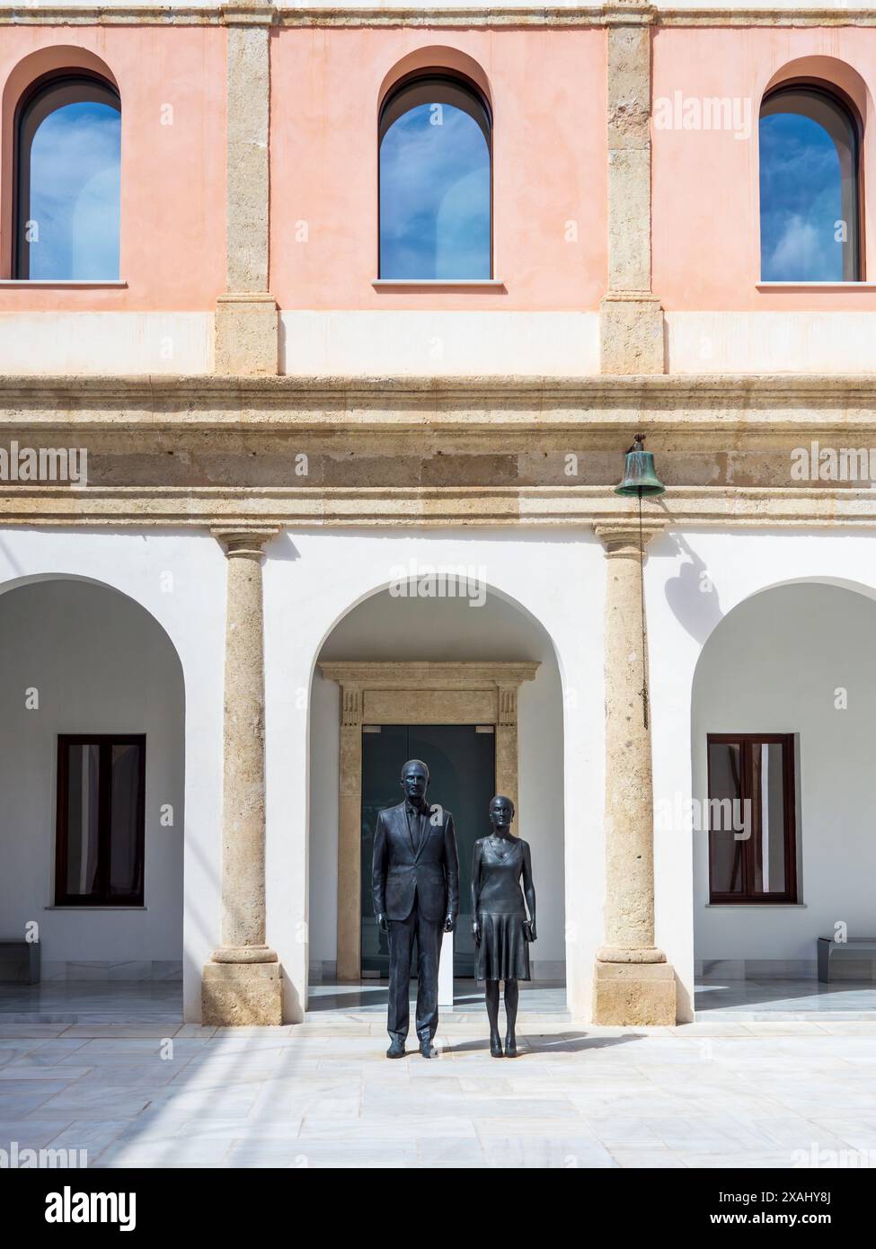 Facciata esterna del Museo del realismo contemporaneo spagnolo di Almeria Foto Stock