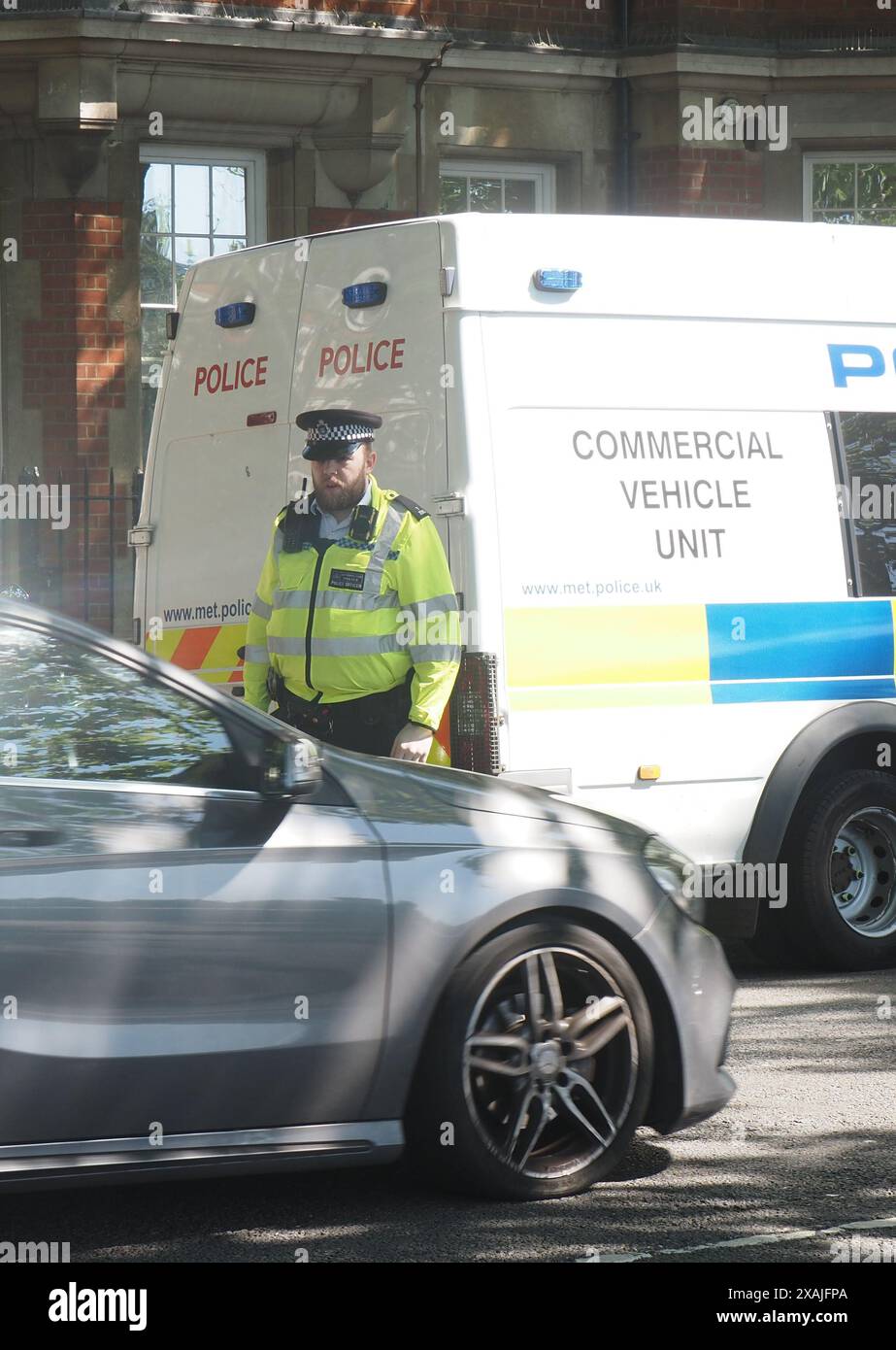 Londra.UK.7 giugno. I deficit di bilancio costringono Sadiq Kahn a sollecitare LA polizia MET ad aumentare le multe agli automobilisti nelle controverse zone a 20 miglia orarie a Londra. Londra.Regno Unito. Credito: Brian Minkoff/Alamy Live News Foto Stock