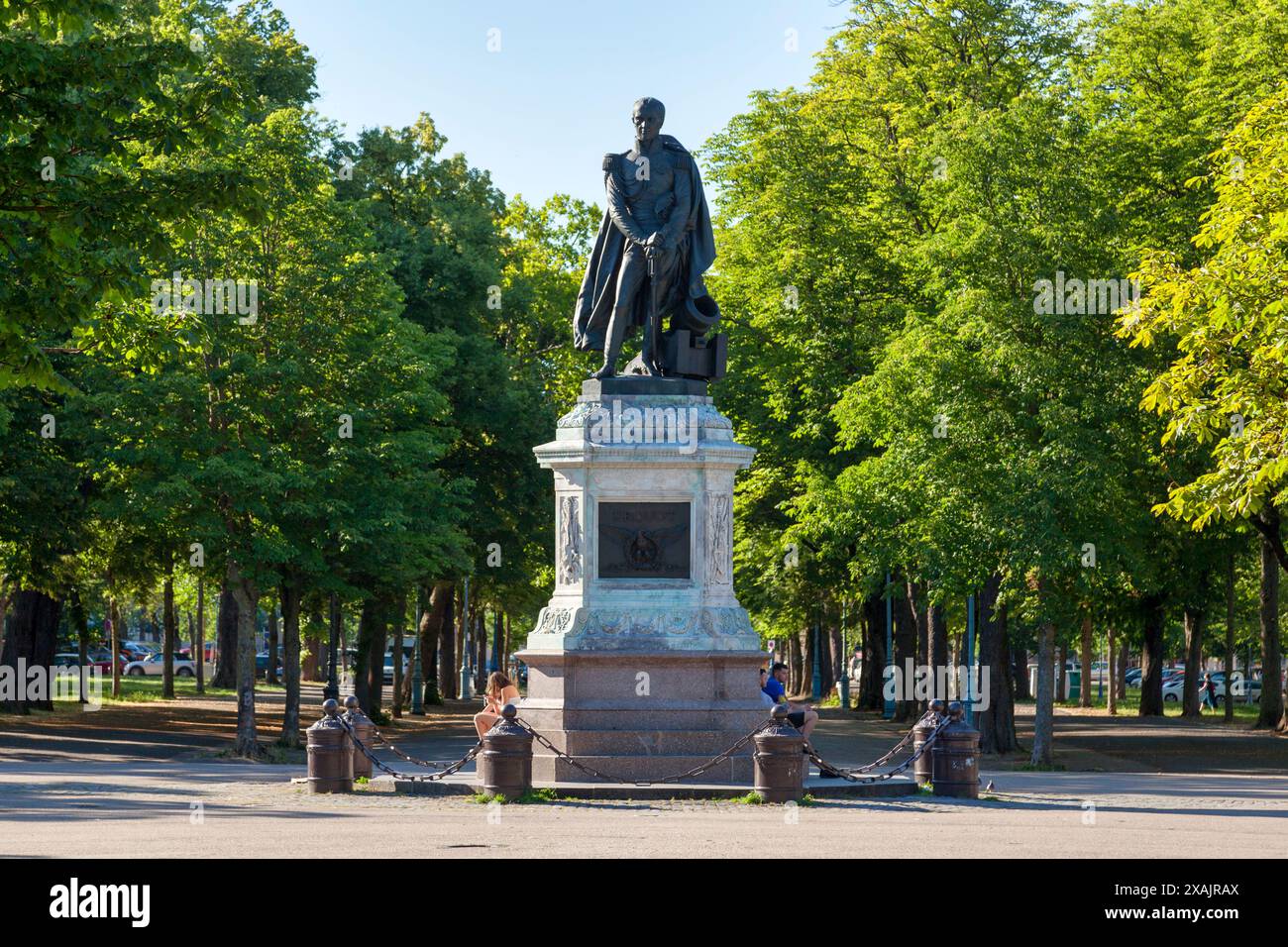 Nancy, Francia - 24 giugno 2020: Monumento al generale Drouot sul Cours Léopold. La statua è opera di Pierre-Jean David eretta nel 1855. Foto Stock