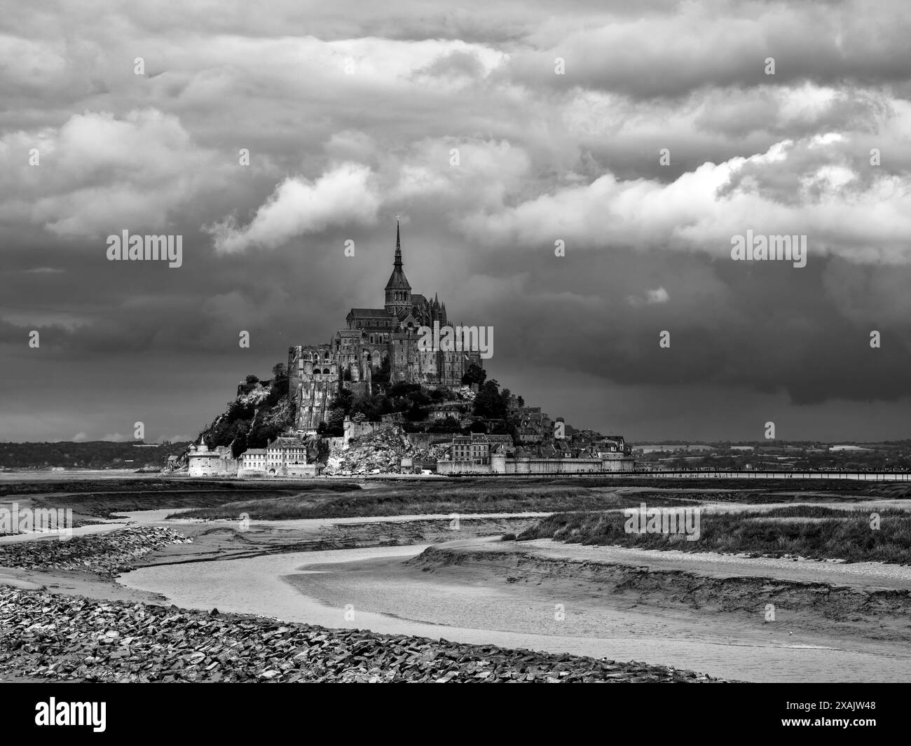Vista sul Couesnon fino a Mont Saint-Michel, Normandia, Francia Foto Stock