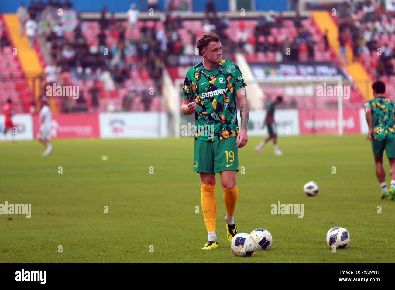 Harry Souttar si è allenato prima della partita di andata delle qualificazioni ai Mondiali FIFA contro il Bangladesh a Dacca, Bangladesh, 6 giugno 2024 Foto Stock