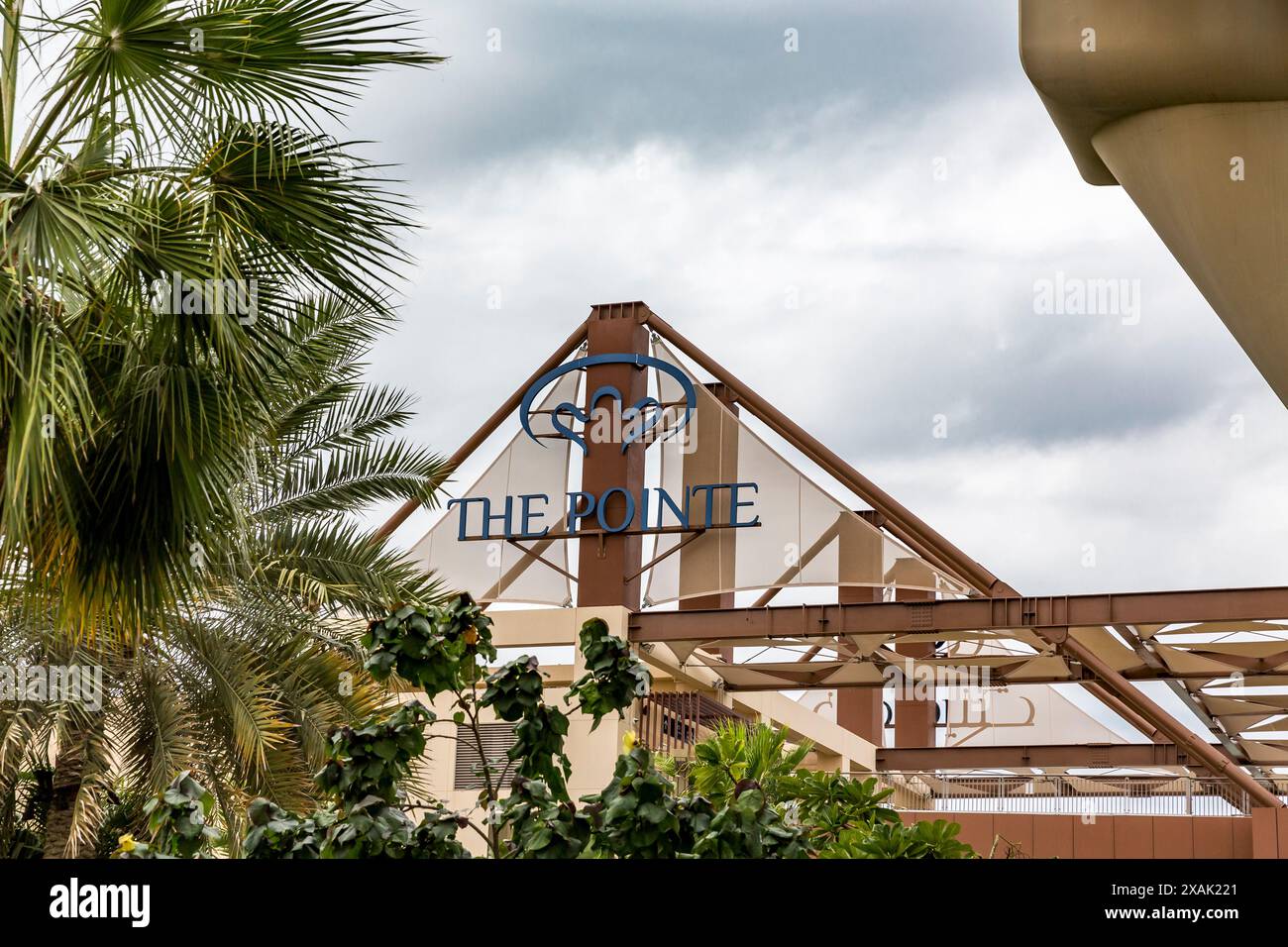 Stazione della monorotaia The Pointe su Palm Island, Palm Jumeirah Road, Dubai, Emirati Arabi Uniti, Medio Oriente, Asia Foto Stock