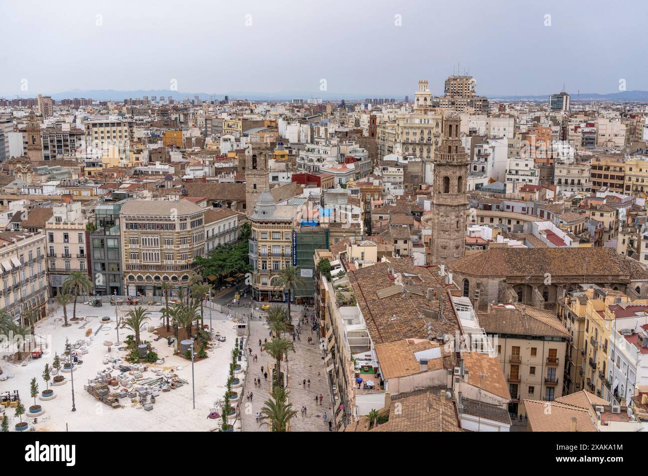 Europa, Spagna, Provincia di Valencia, Valencia, Ciutat Vella, vista dalla torre di osservazione Torre de Micalet Foto Stock