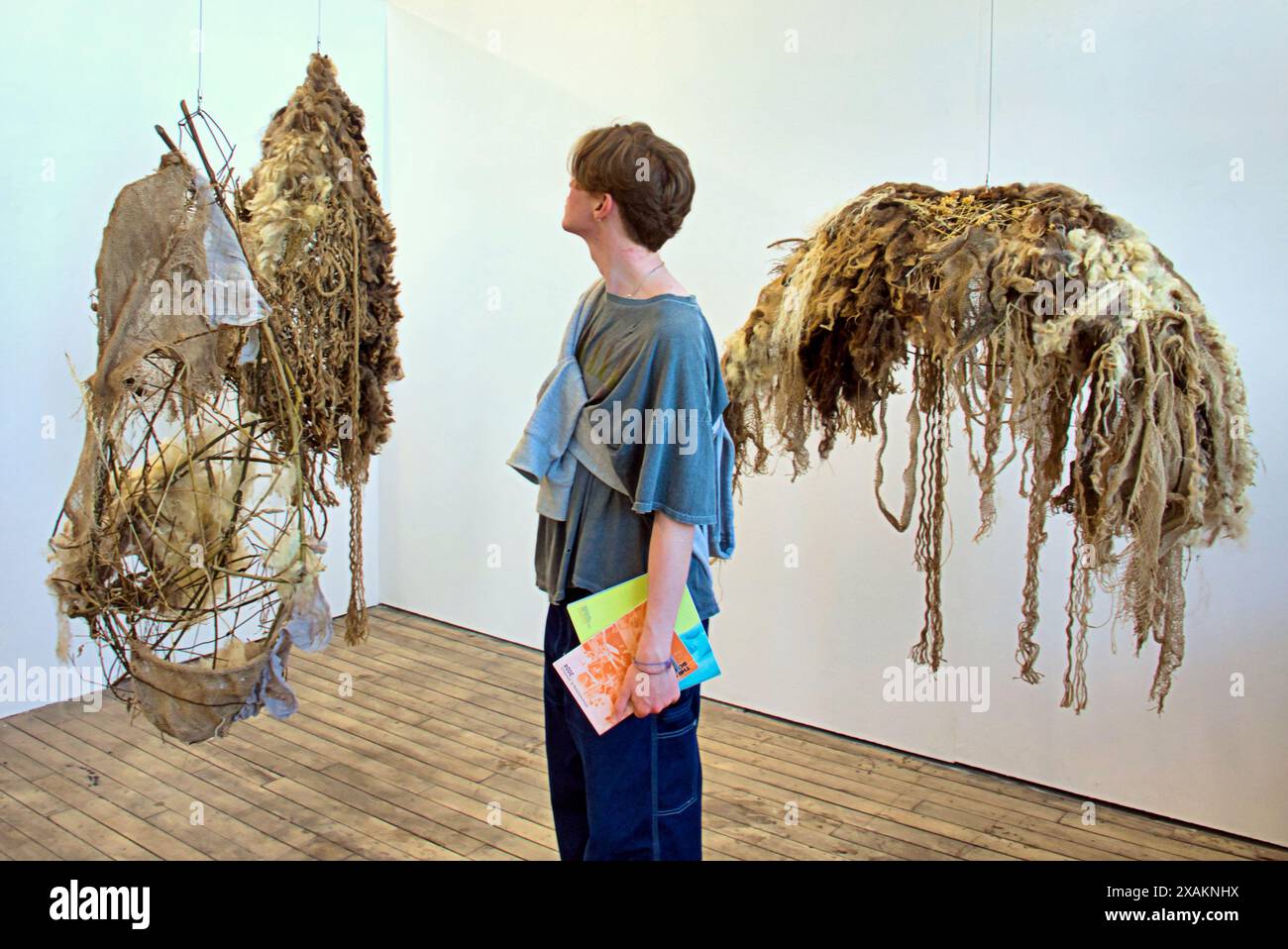 Glasgow, Scotland, UK.7 giugno 2024: GSA Glasgow School of Art Degree Show of the fine Arts work pf ,Maud Ross 2024. Credit Gerard Ferry/Alamy Live News Foto Stock