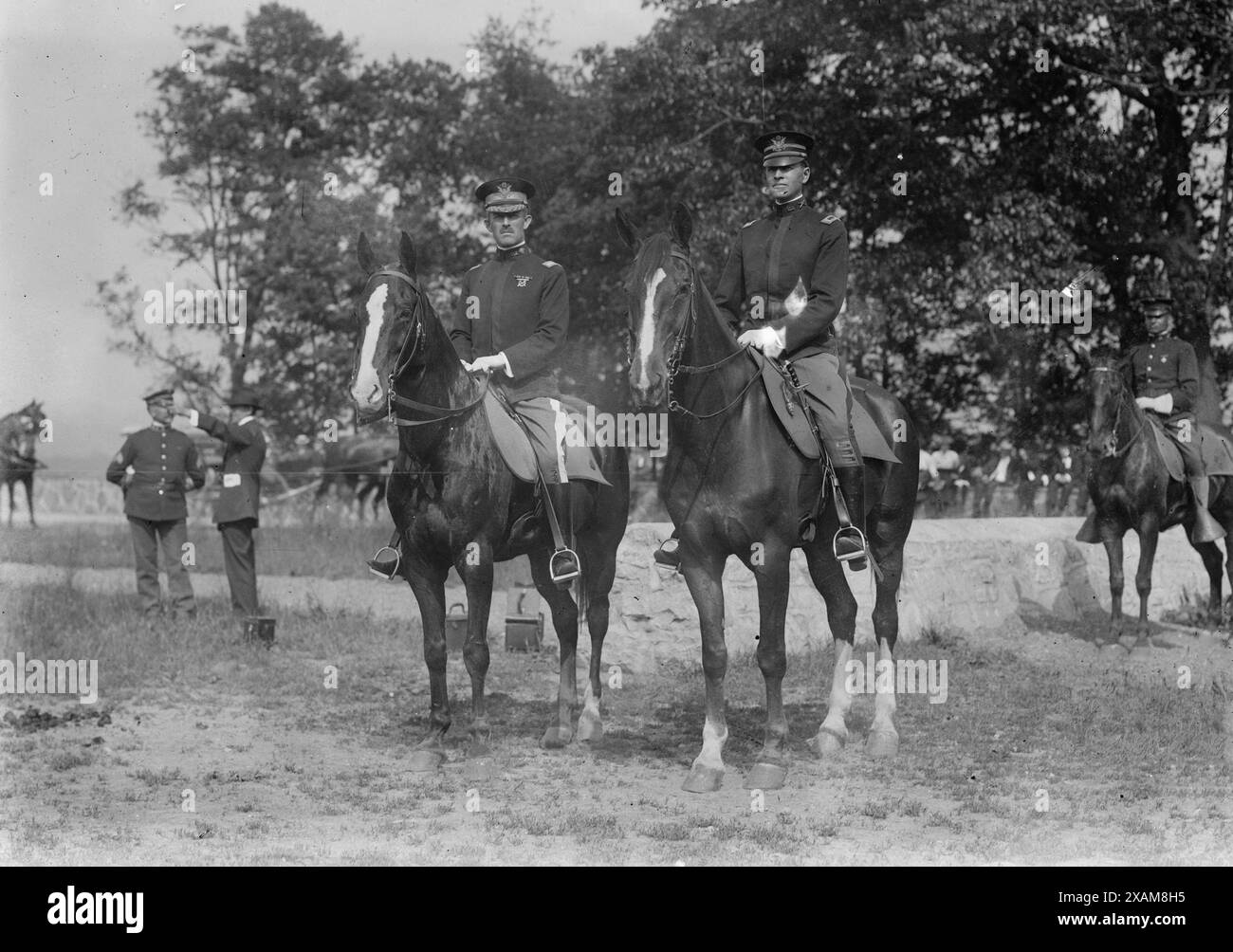 Maggiore F. W. Sladen &amp; tenente H.D. Higley, 1926. Mostra Fred W. Sladen che era sovrintendente (ufficiale comandante) di West Point dal 1922 al 1925, con il tenente H.D. Higley. Foto Stock