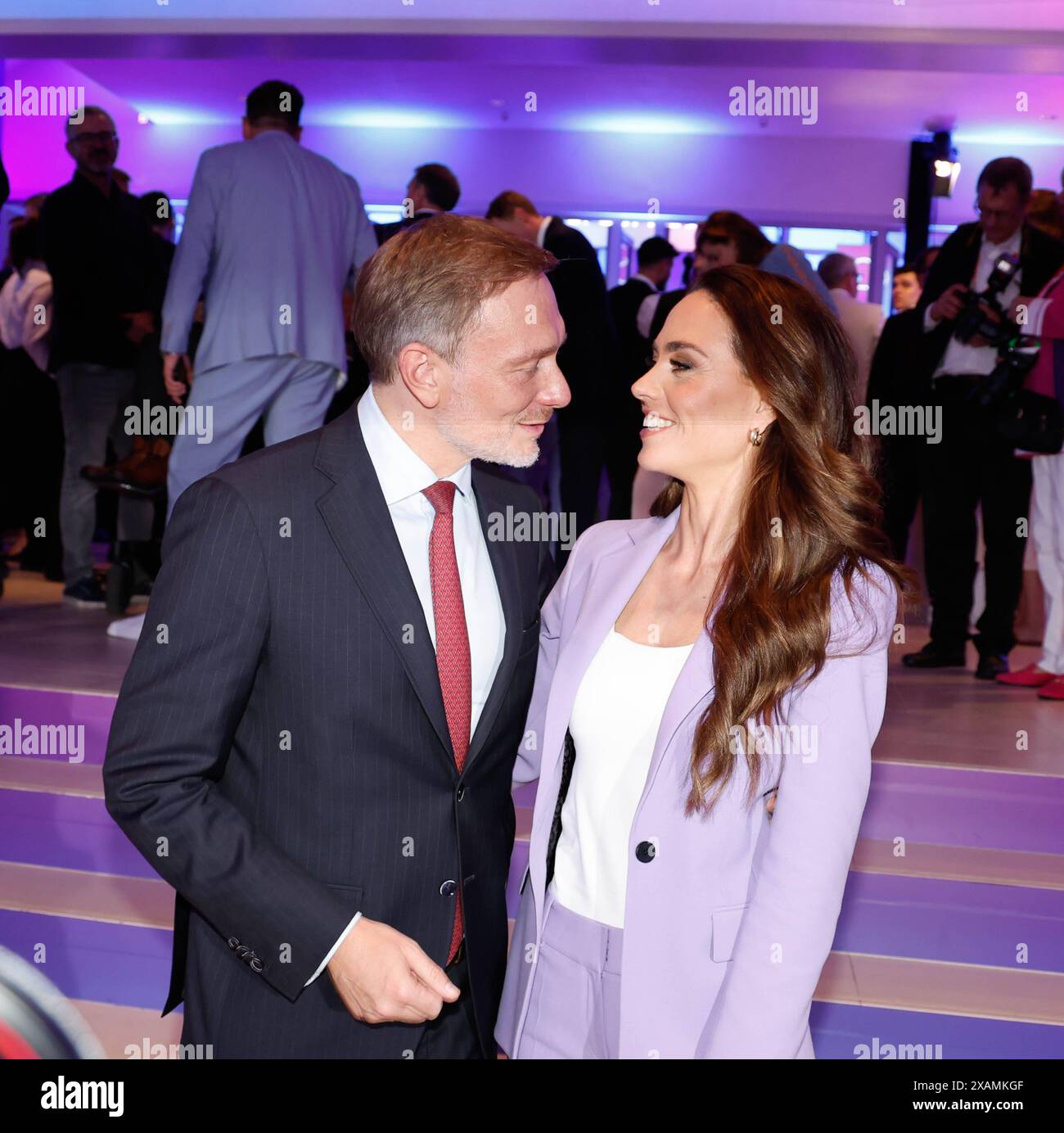 Christian Lindner, Franca Lehfeldt bei der Bertelsmann Sommerparty in der Bertelsmann Repräsentanz Berlin. *** Christian Lindner, Franca Lehfeldt al Bertelsmann Summer Party presso l'Ufficio di rappresentanza Bertelsmann a Berlino Foto Stock