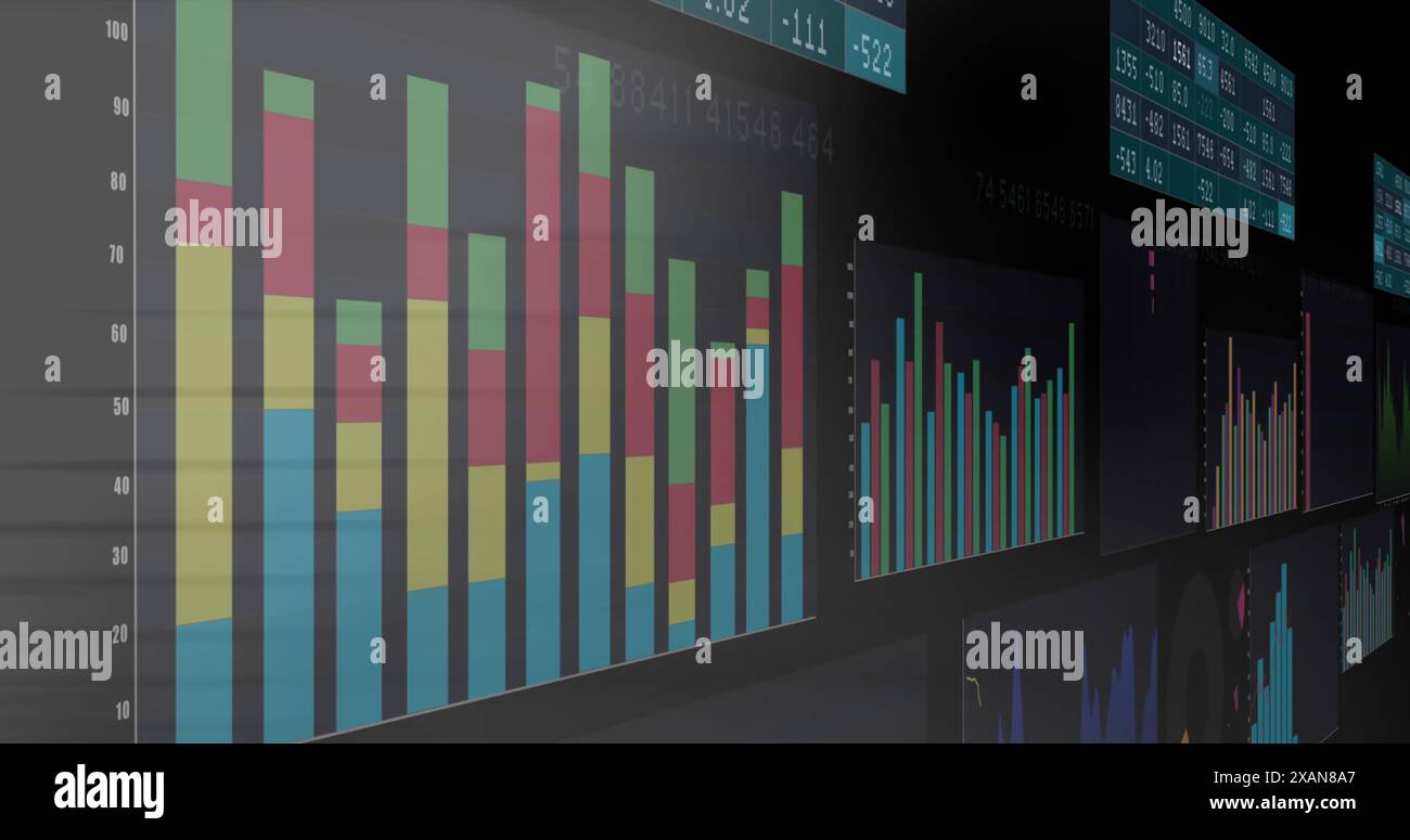 Immagine di più schermi con elaborazione dei dati statistici su sfondo grigio Foto Stock