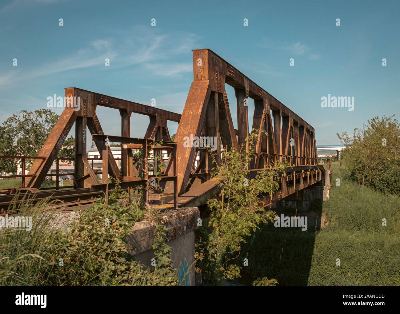 Storico ponte ferroviario in acciaio classico Foto Stock