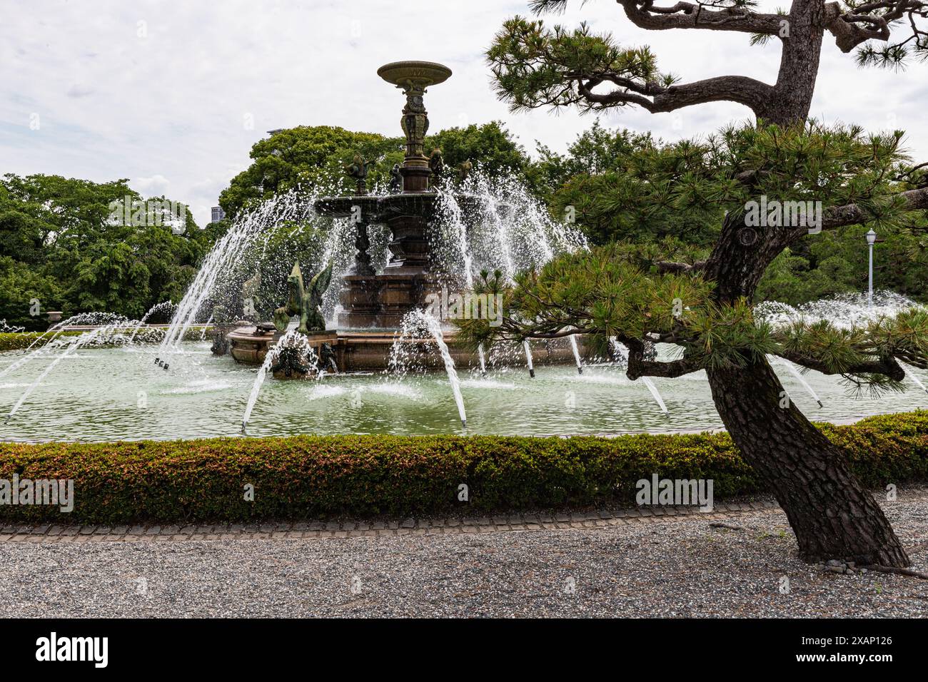 L'Akasaka State Guest House è un palazzo costruito durante il periodo Meiji come residenza del futuro imperatore Taisho. È stato designato come a. Foto Stock