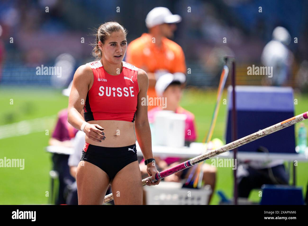 Roma, Italia. 8 giugno 2024. Roma, Italia, 8 giugno 2024: Lea Bachmann (Svizzera) durante la gara di pole vault durante i Campionati europei di atletica leggera 2024 allo Stadio Olimpico di Roma, Italia. (Daniela Porcelli/SPP) credito: SPP Sport Press Photo. /Alamy Live News Foto Stock