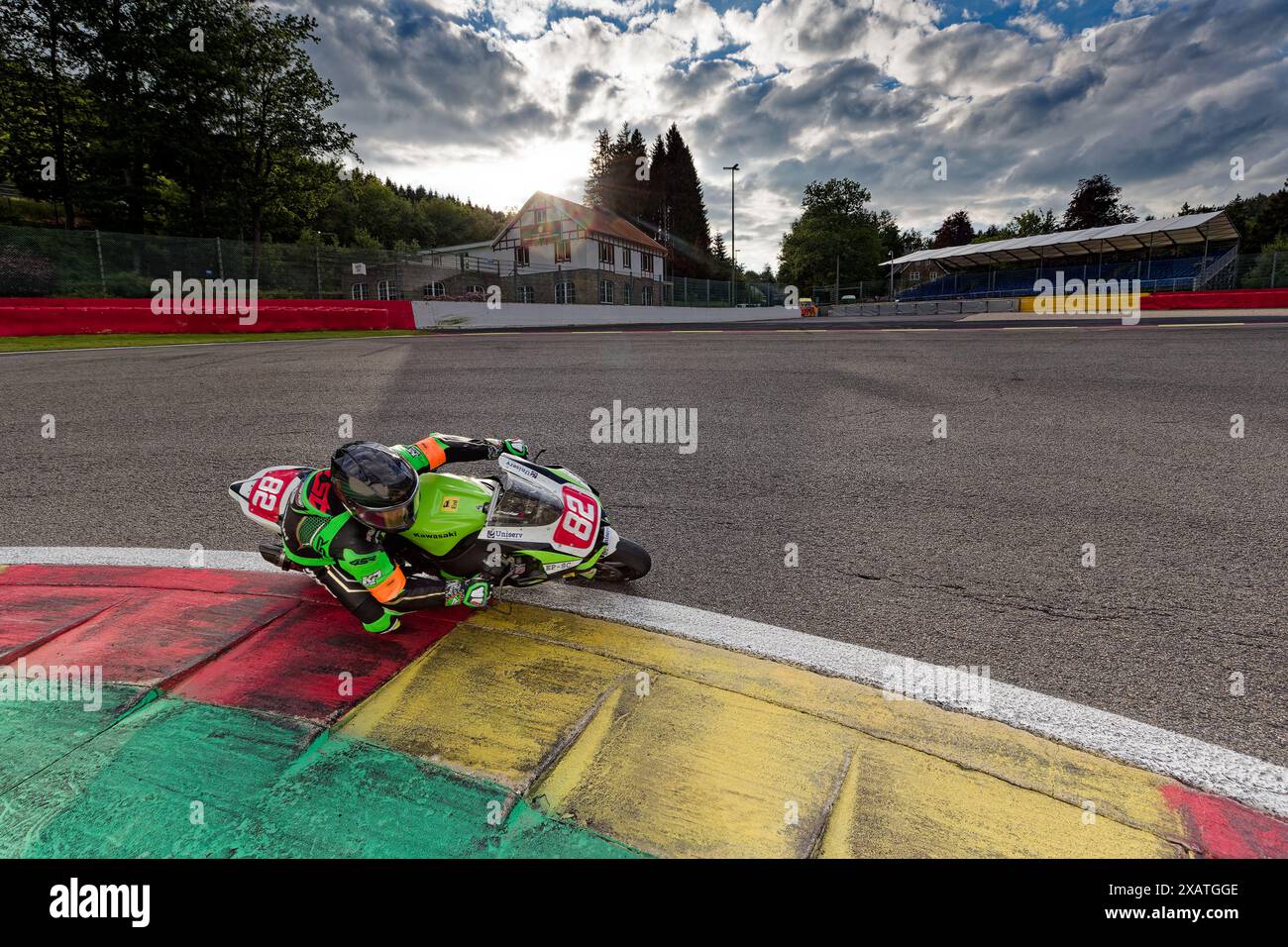 Spa Francorchamps, Belgio. 2 giugno 2024. 82 PESEK Karel, (CZE), VASULIN Martin, (CZE), LAGRIVES Mathieu, (FRA), UNISERV MOTO 82, (KAZ), KAWASAKI ZX10R, SUPERSTOCK, azione durante le 8 ore motociclistiche di Spa-Francorchamps, seconda prova dell'Endurance World Champions EWC 2024 dal 7 al 9 giugno, Belgio - foto Alexandre Guillaumot/DPPI Credit: DPPI Media/Alamy Live News Foto Stock