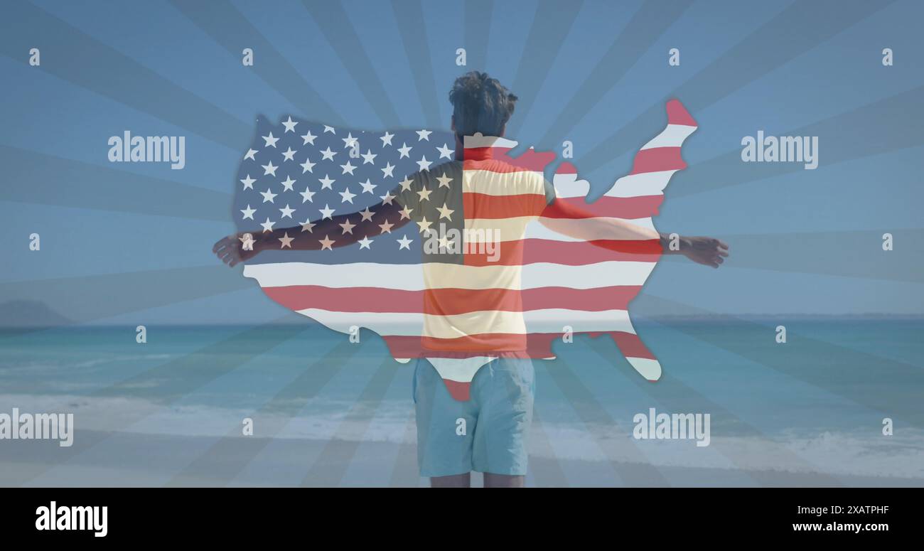 Immagine della mappa della bandiera americana che sventola sull'uomo con le braccia allungate sulla spiaggia Foto Stock