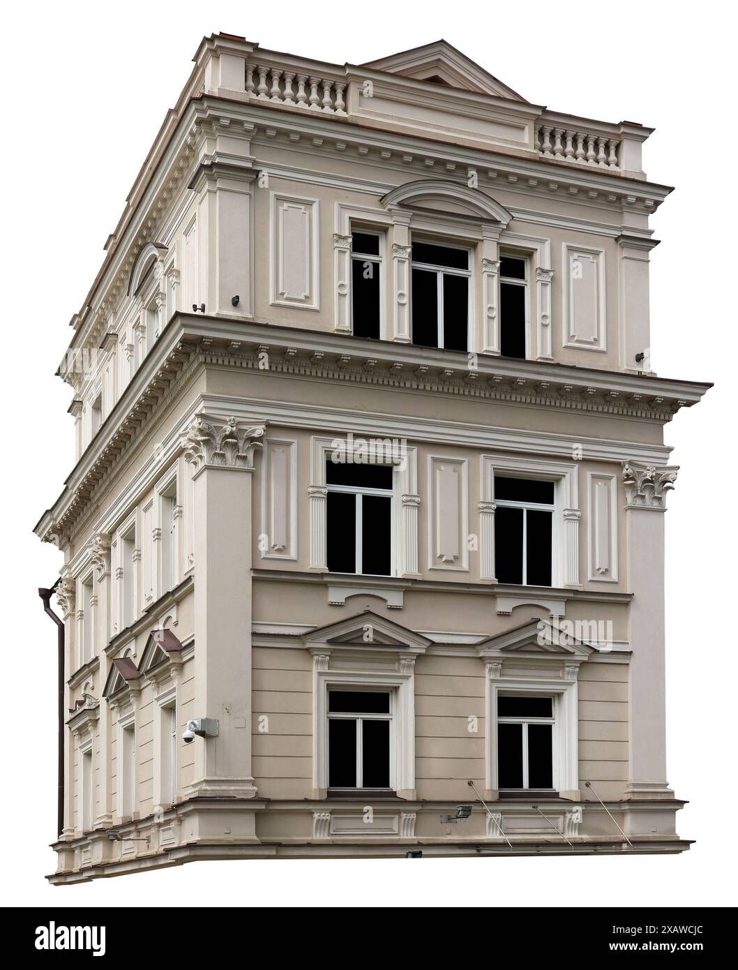 Il vecchio edificio e' decorato con stucchi in gesso. Isolato su bianco Foto Stock