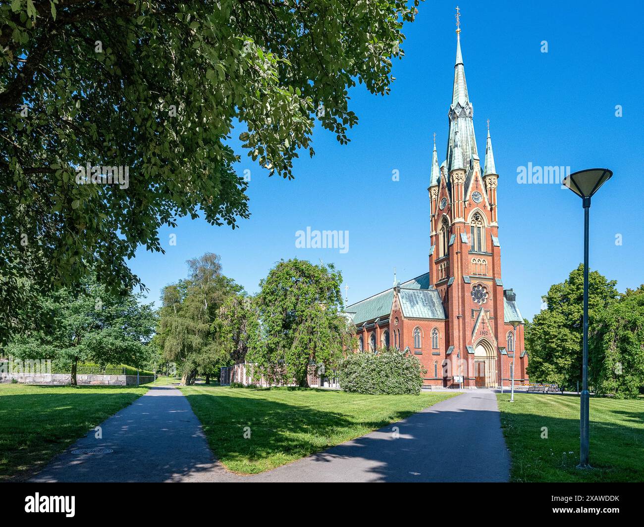 Chiesa di Matteus a Norrkoping. La chiesa situata a Folkparken, un parco cittadino di Norrkoping, fu aperta nel 1892. Foto Stock