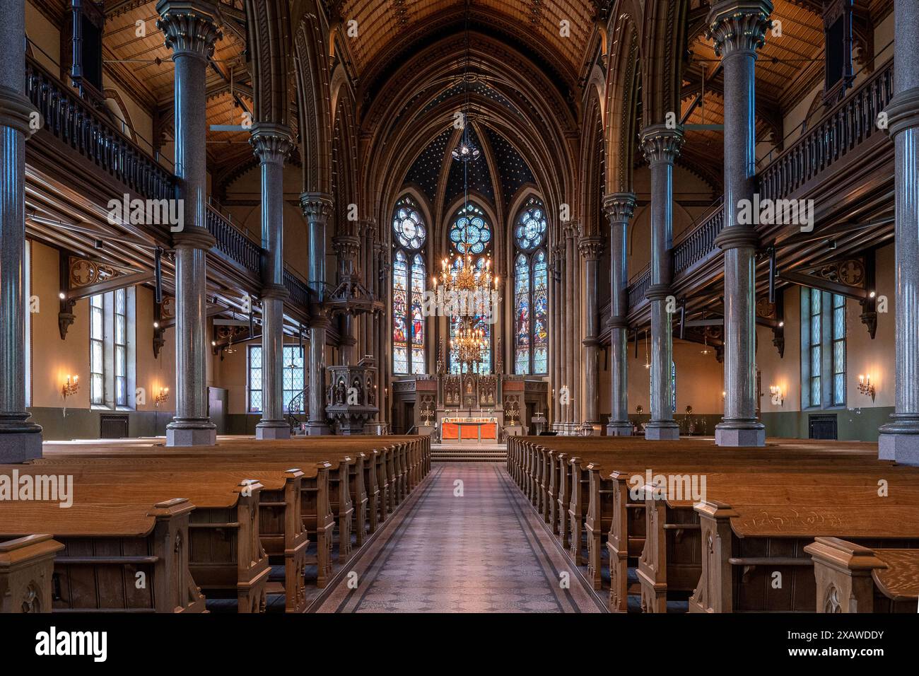 Interno della chiesa di Matteus a Norrkoping. La chiesa situata a Folkparken, un parco cittadino di Norrkoping, fu aperta nel 1892. Foto Stock