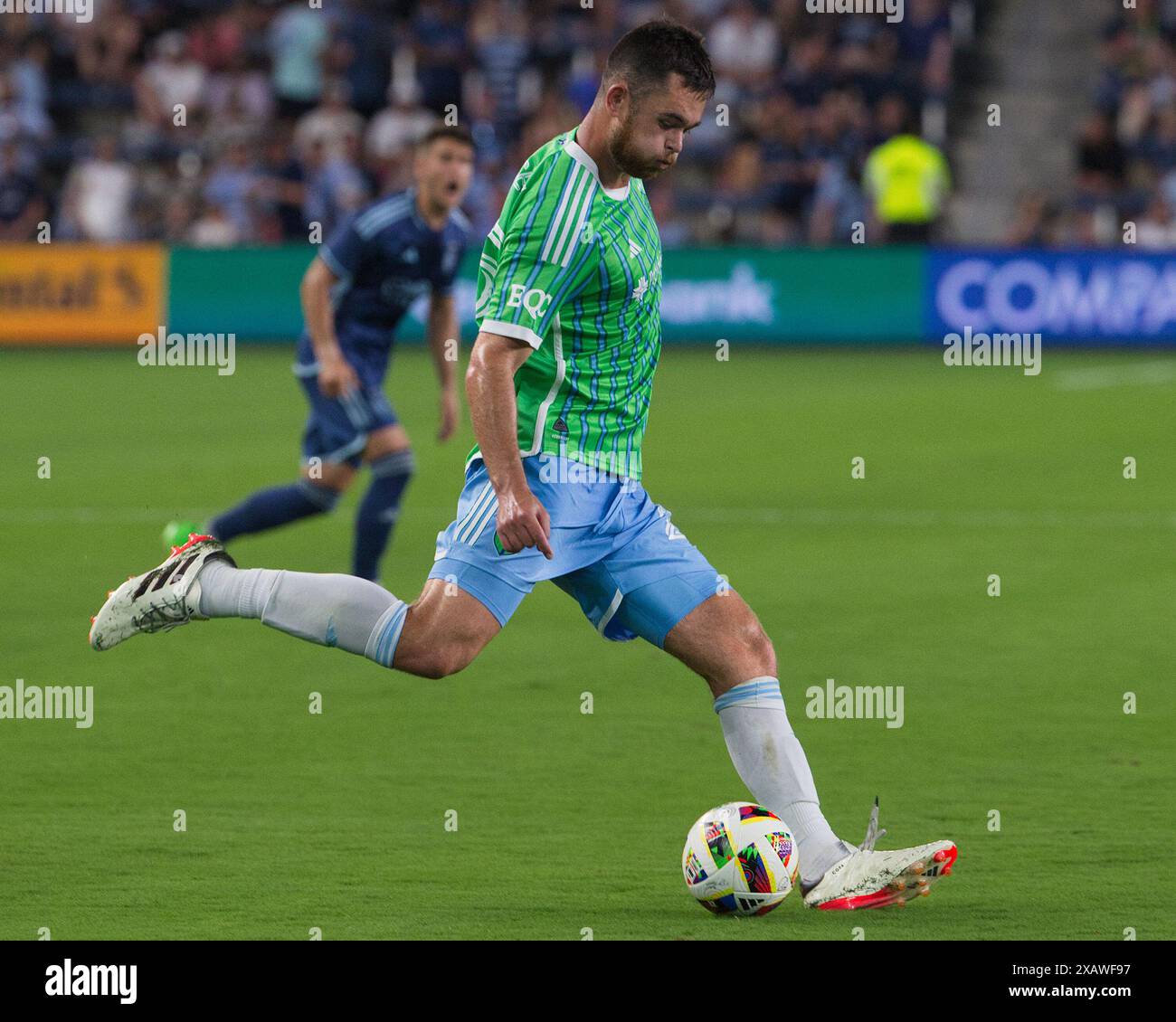 Kansas City, Kansas, Stati Uniti. 8 giugno 2024. Il difensore dei Seattle Sounders, JACKSON RAGEN n. 25, guida la difesa durante la seconda metà della partita al Children's Mercy Park di Kansas City, Kansas, l'8 giugno 2024. (Credit Image: © Serena S.Y. Hsu/ZUMA Press Wire) SOLO PER USO EDITORIALE! Non per USO commerciale! Foto Stock