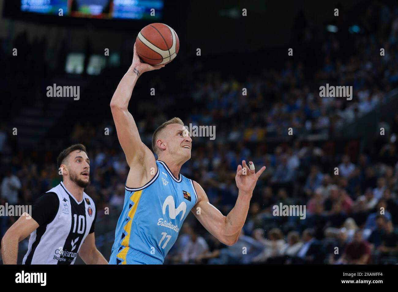 Madrid, Spagna. 9 giugno 2024. Movistar Estudiantes giocatore in azione durante Final Four LEB Oro 2024 match tra Movistar Estudiantes e Burgos alla MadridArena 8 giugno 2024 a Madrid, Spagna (foto di Oscar Gonzalez/Sipa USA) crediti: SIPA USA/Alamy Live News Foto Stock