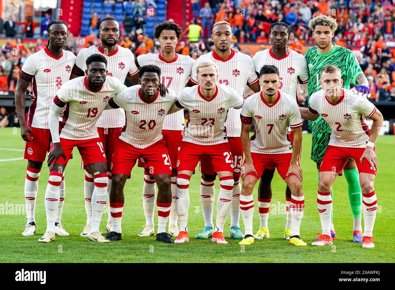 ROTTERDAM, PAESI BASSI - 6 GIUGNO: Ismael Kone del Canada, Cyle Larin del Canada, Tajon Buchanan del Canada, Derek Cornelius del Canada, Moise Bombito del Canada Foto Stock
