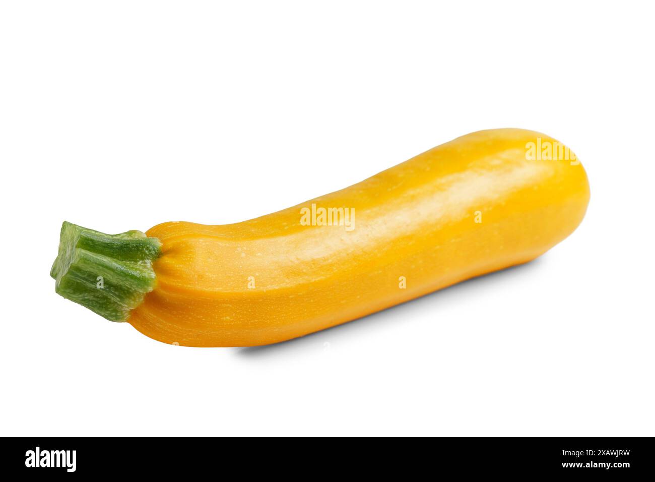 Zucchine o zucchine biologiche di colore giallo maturo fresche isolate su fondo bianco. Un midollo vegetale crudo, cibo sano, ingrediente, agricoltura. Foto Stock