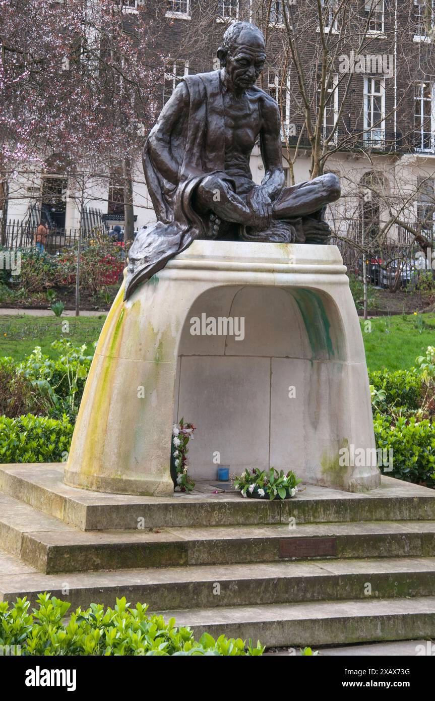 Mahatma Gandhi Memorial in Tavistock Square, Bloomsbury, Londra, Inghilterra Foto Stock