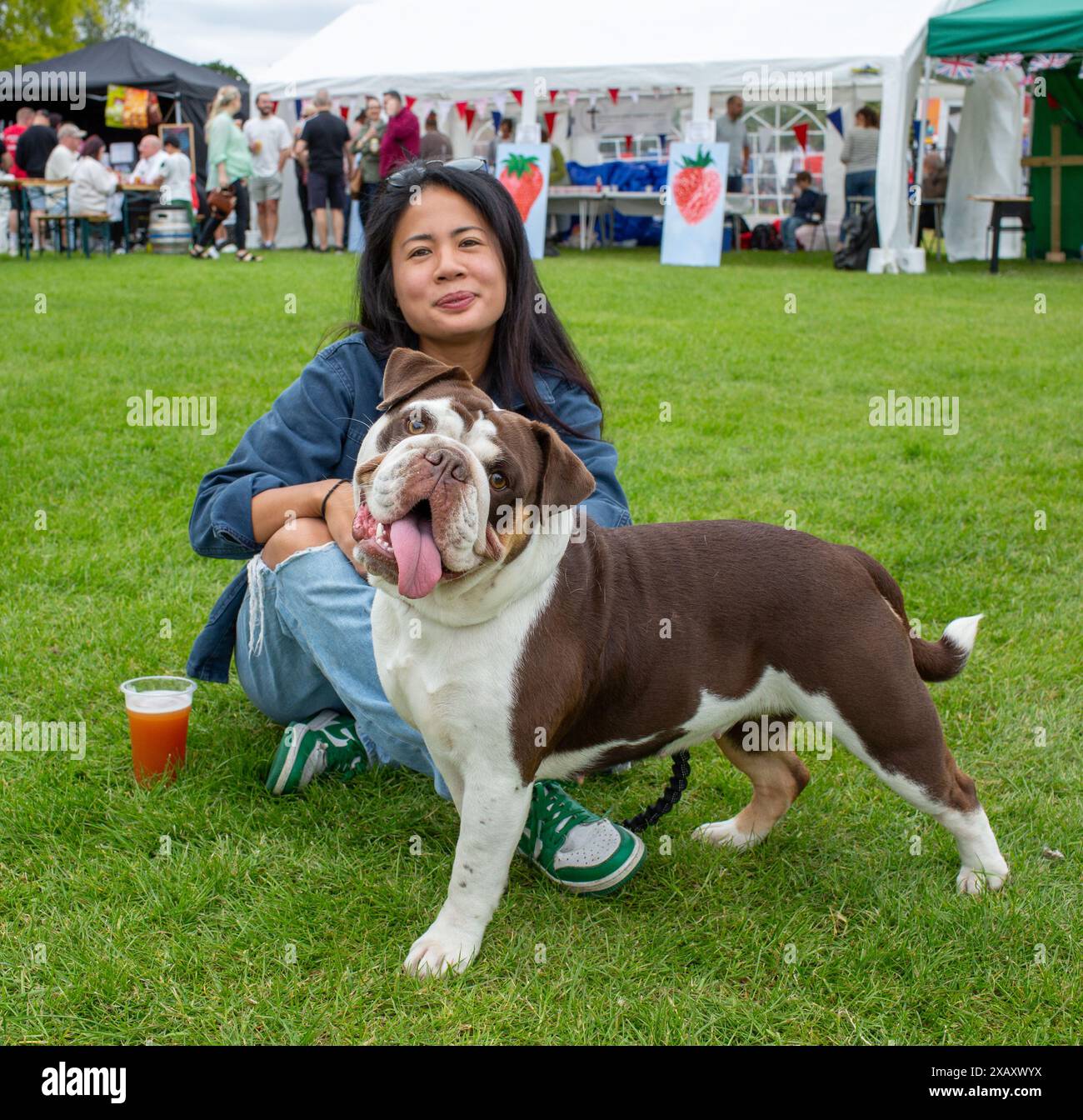 Brentwood, Regno Unito. 9 giugno 2024. L'annuale Strawberry Fair è tornata, ma con un leggero cambio di nome! Il festival si svolgerà presso i campi da gioco di King George, con club sportivi locali, sessioni di degustazione gratuite per tutta la famiglia durante tutto il giorno. Ci sarà un grande spettacolo con spettacoli di artisti locali, cibo e bevande, giostre e organizzazioni locali credito: Richard Lincoln/Alamy Live News Foto Stock