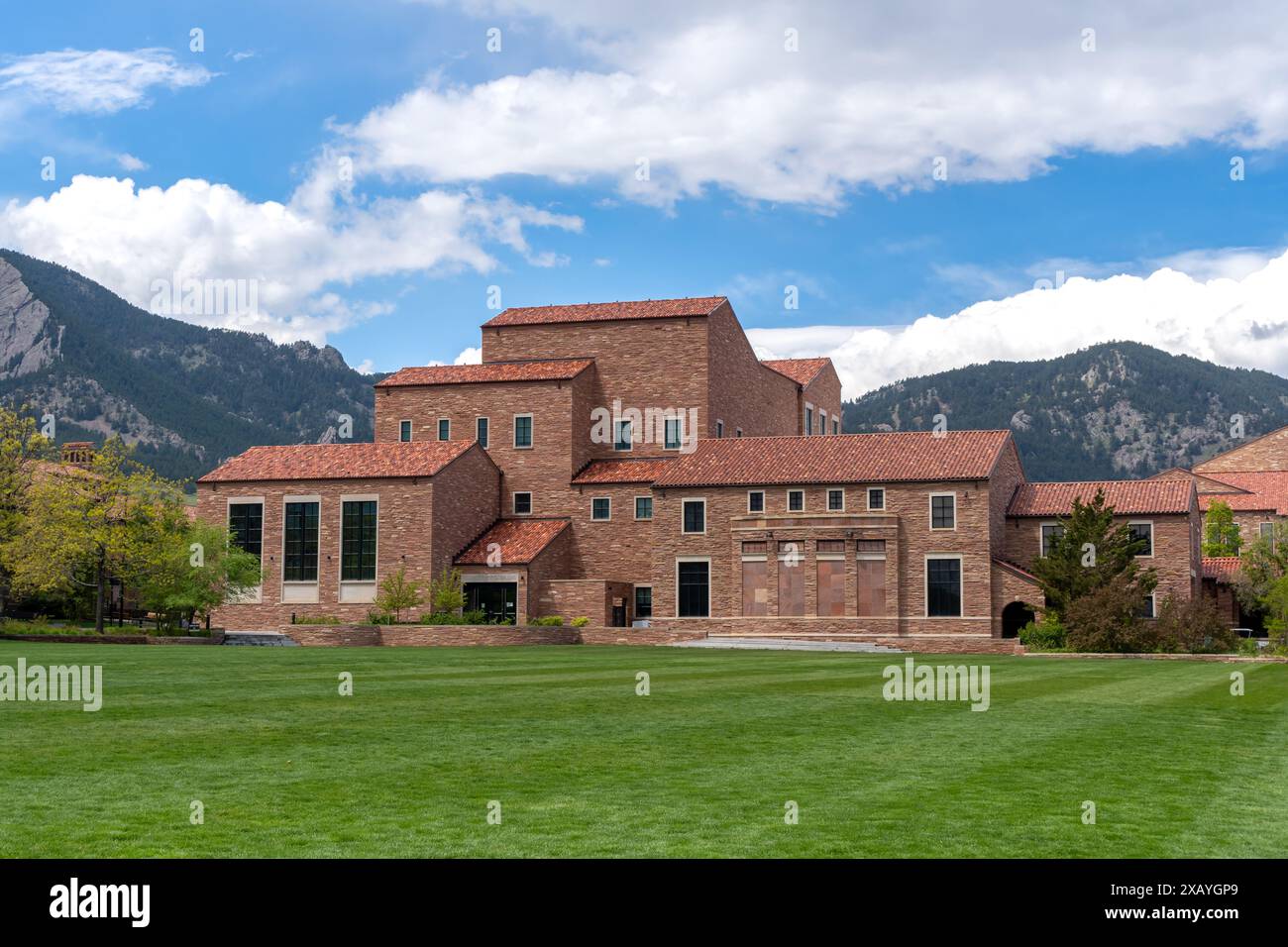 BOULDER, CO, Stati Uniti d'America - 12 MAGGIO 2024: Warner IMIG Music Hall presso l'Università del Colorado a Boulder. Foto Stock