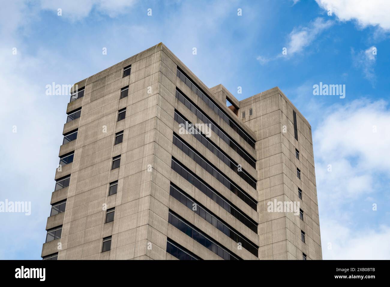Ex uffici HSBC all'alto grattacielo di Nelson Gate - un edificio architettonico brutalista nel centro di Southampton, Hampshire, Inghilterra, Regno Unito Foto Stock