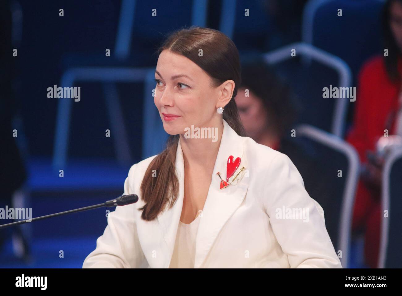 San Pietroburgo, Russia. 7 giugno 2024. Marina Abramova, Presidente, Creative Economy, partecipa a una sessione su Global vs Local: Come promuovere un prodotto creativo basato sulla propria identità nell'ambito del Forum economico internazionale di San Pietroburgo 2024 (Credit Image: © Maksim Konstantinov/SOPA Images via ZUMA Press Wire) SOLO PER USO EDITORIALE! Non per USO commerciale! Foto Stock