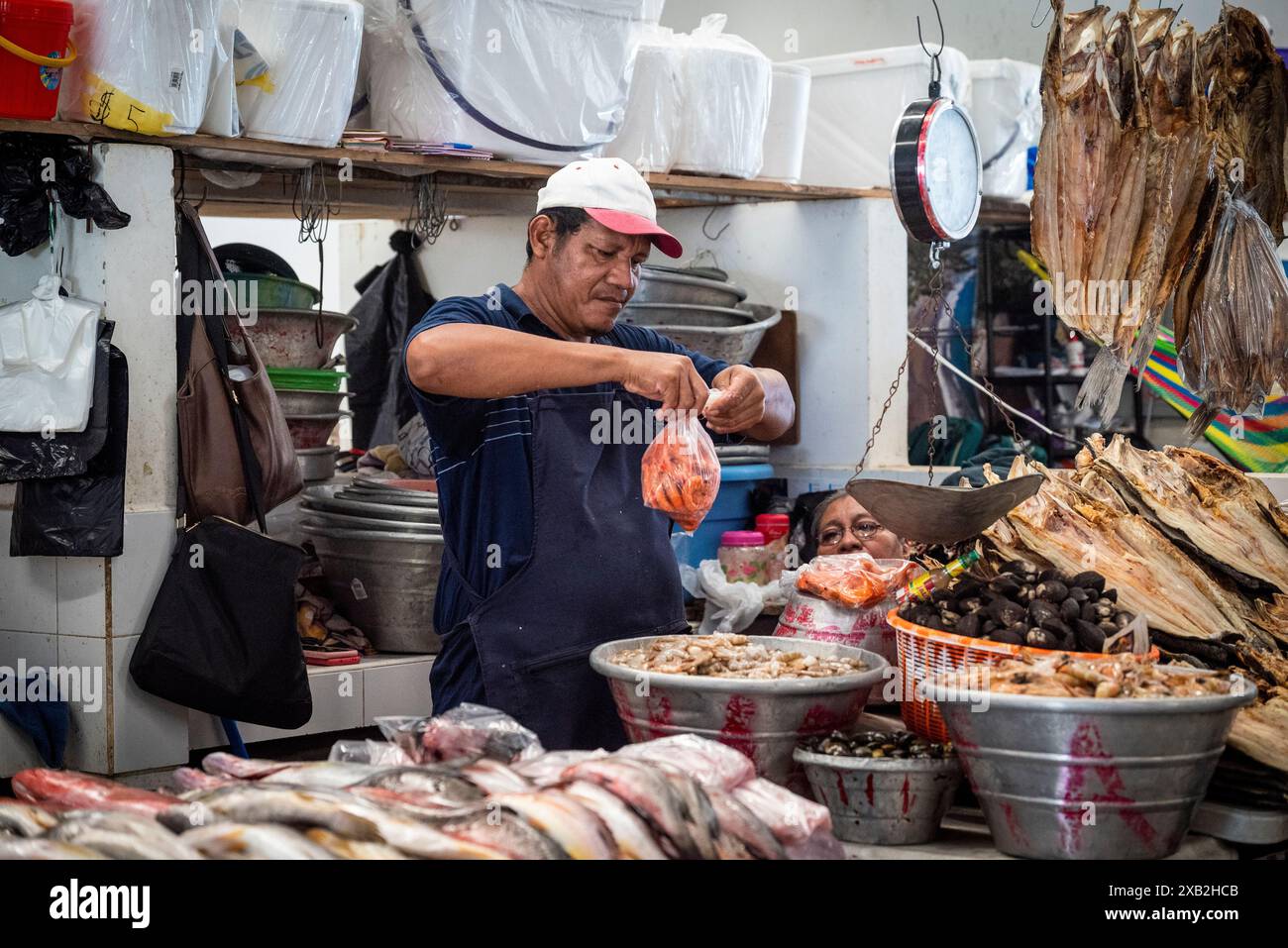 Mercato del pesce a la Libertad, una città in El Salvador Foto Stock