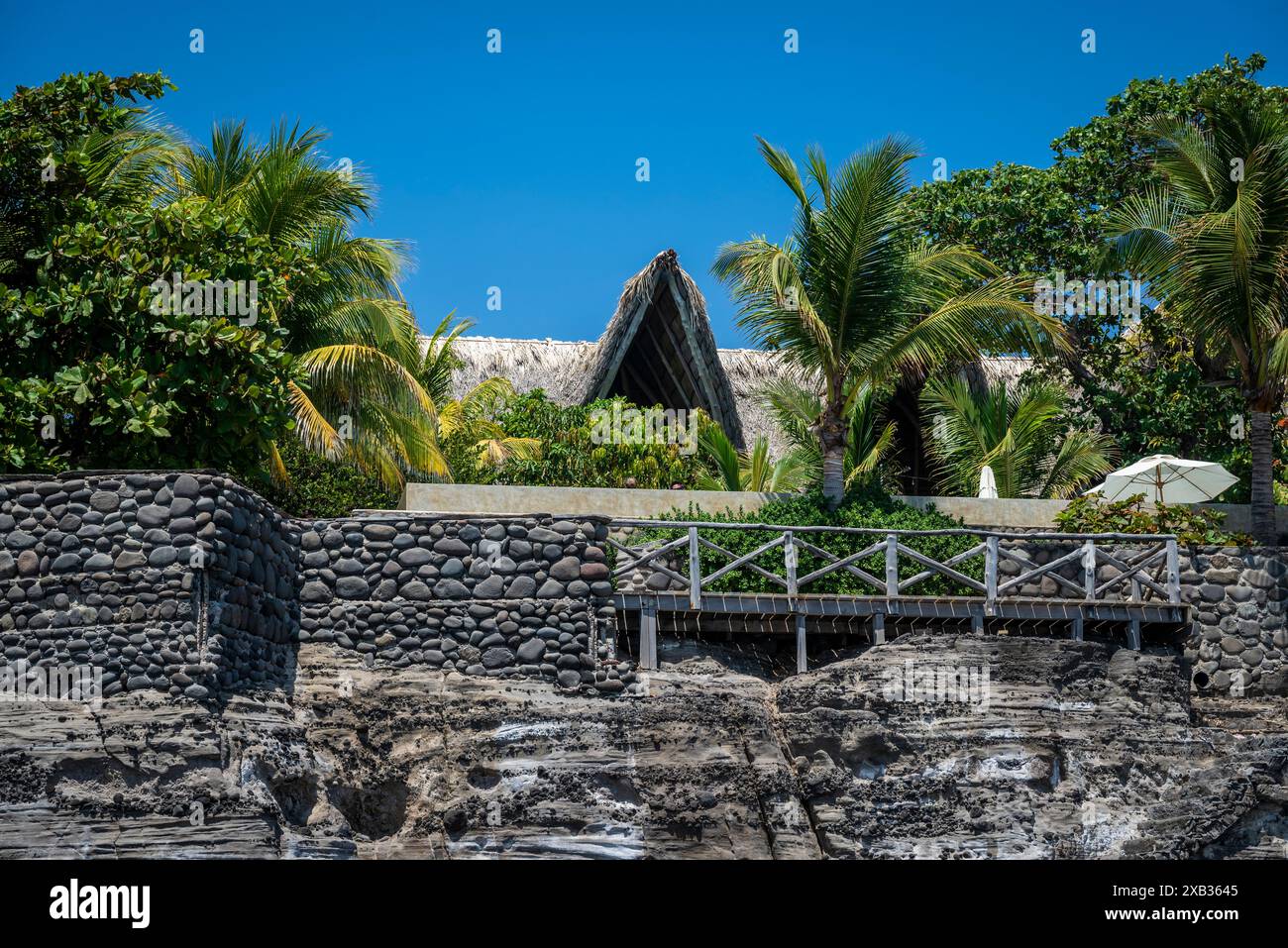 Fronte spiaggia di El Zonte, città del surf nel dipartimento di la Libertad, El Salvador Foto Stock