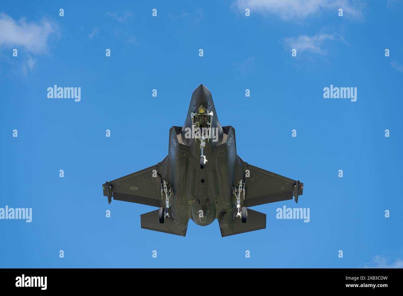 Lockheed Martin F-35 Lightning II sull'atterraggio alla base aerea di Ramstein durante l'esercitazione NATO, 6 giugno 2024 Foto Stock