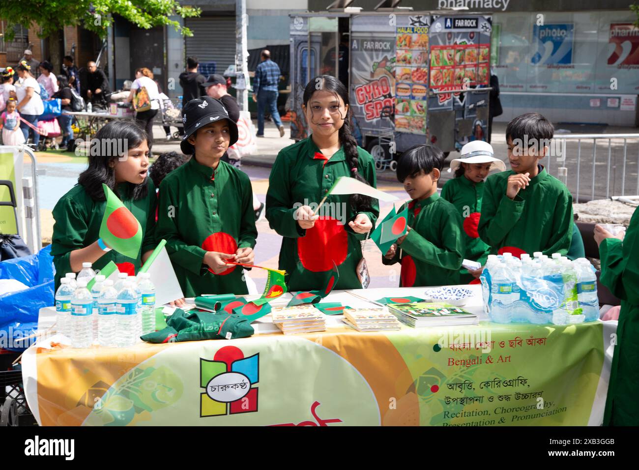 Fiera della Comunità di Bangladesh su Church Avenue nel quartiere Kensington di Brooklyn, New York. Foto Stock