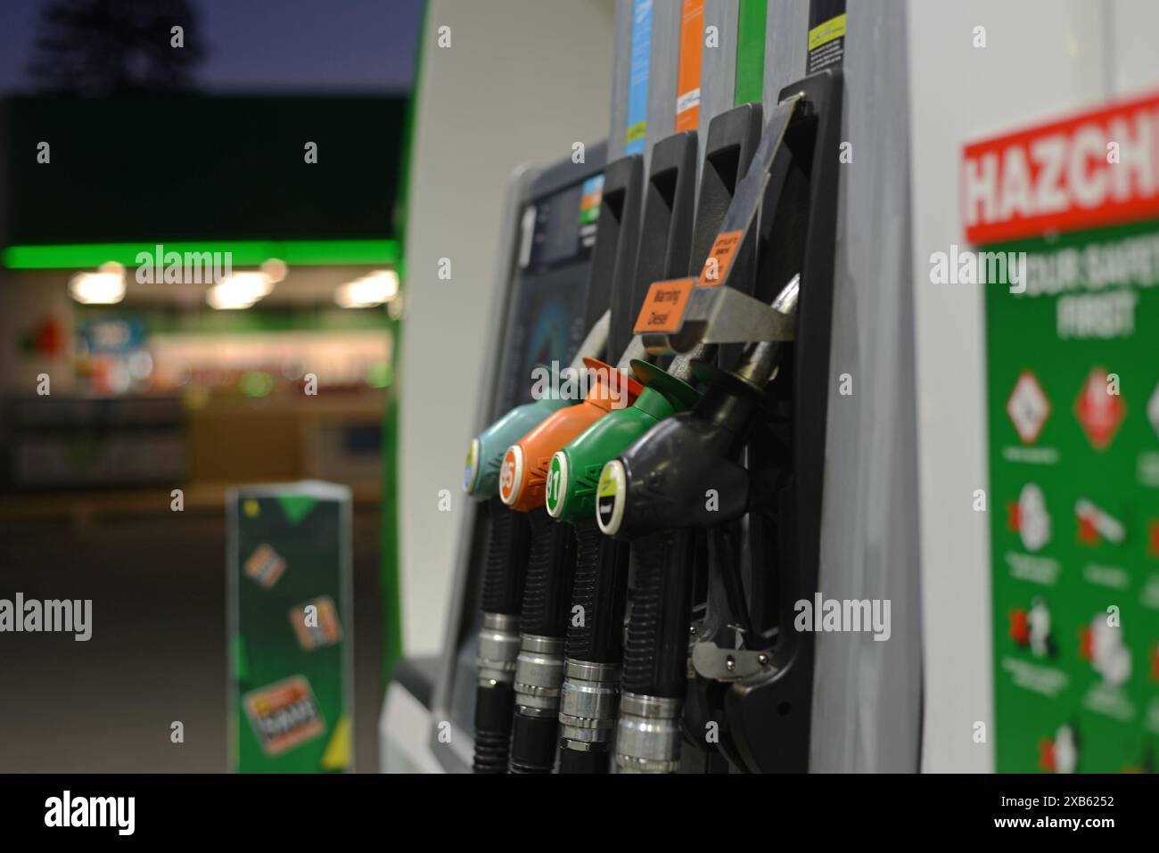 NELSON, NUOVA ZELANDA, 3 GIUGNO 2023: Nuovo marchio presso la stazione di servizio BP di Nelson, nuova Zelanda Foto Stock