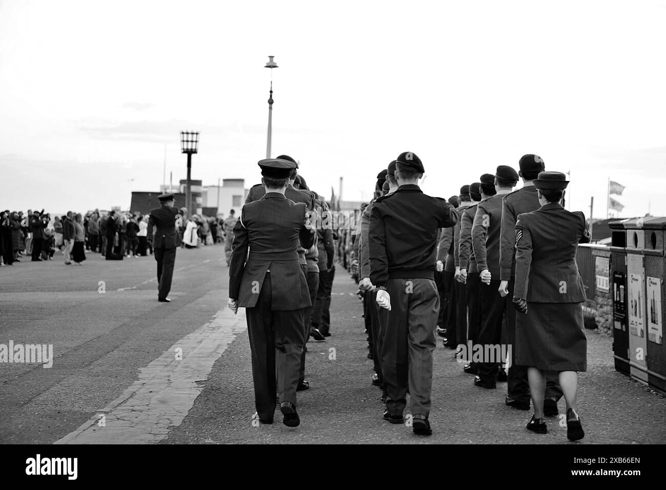 Cadetti al D-Day 80th Anniversary Parade Western Esplanade Hove Brighton Inghilterra Regno Unito Foto Stock