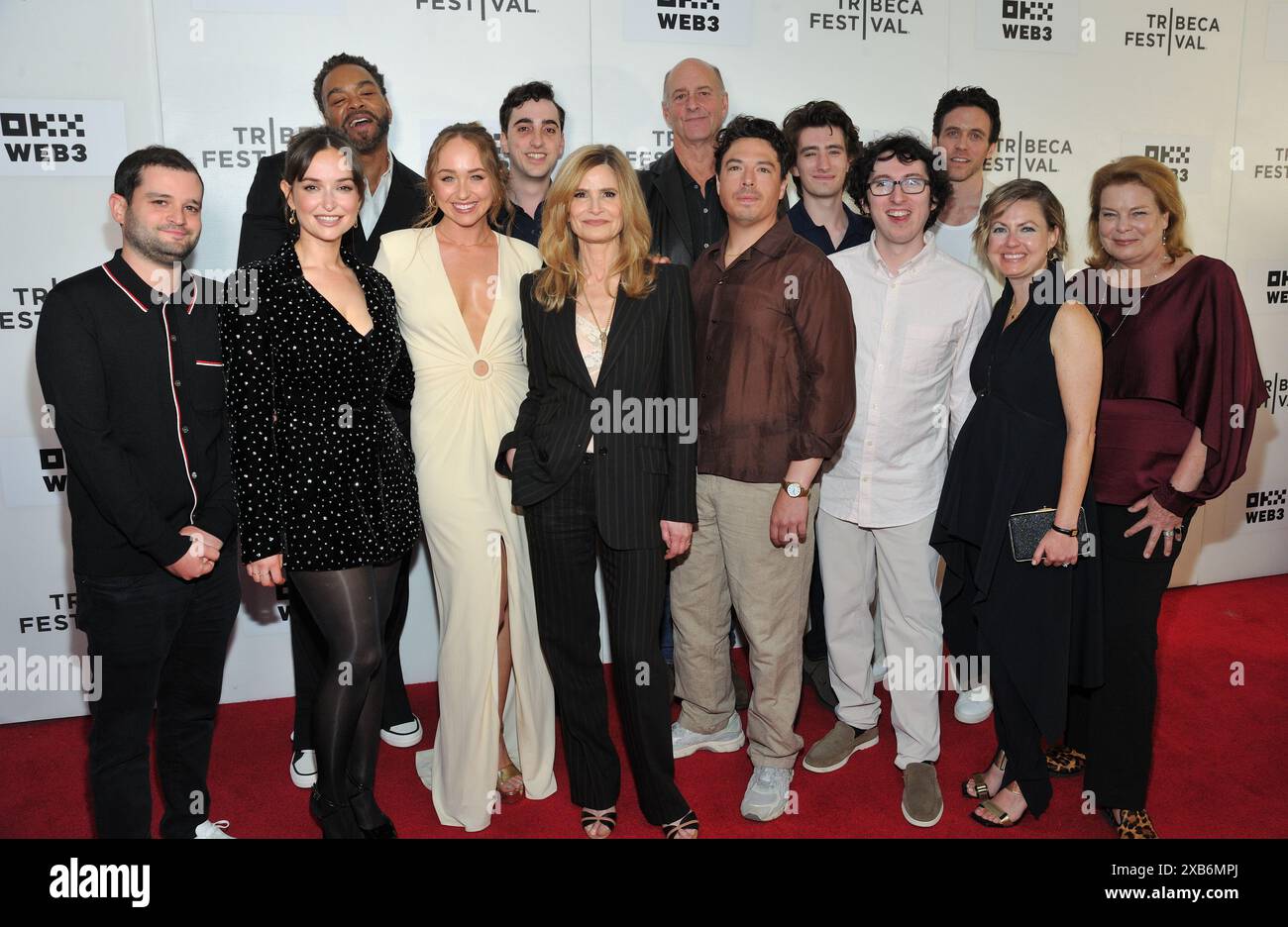 New York, Stati Uniti. 10 giugno 2024. L-R: Adam Mitchell, Milana Vayntrub, Method Man, Meghan Leathers, Daniel Robbins, Kyra Sedgwick, John Bedford Lloyd, Jon Bass, Theo Taplitz, Zack Weiner, Ashley Zukerman, Irina Dashevsky e Catherine Curtin assistono alla prima mondiale di Bad Shabbos al Village East di Angelika Cinemas al Tribeca Festival di New York, NY il 10 giugno 2024. (Foto di Stephen Smith/SIPA USA) credito: SIPA USA/Alamy Live News Foto Stock