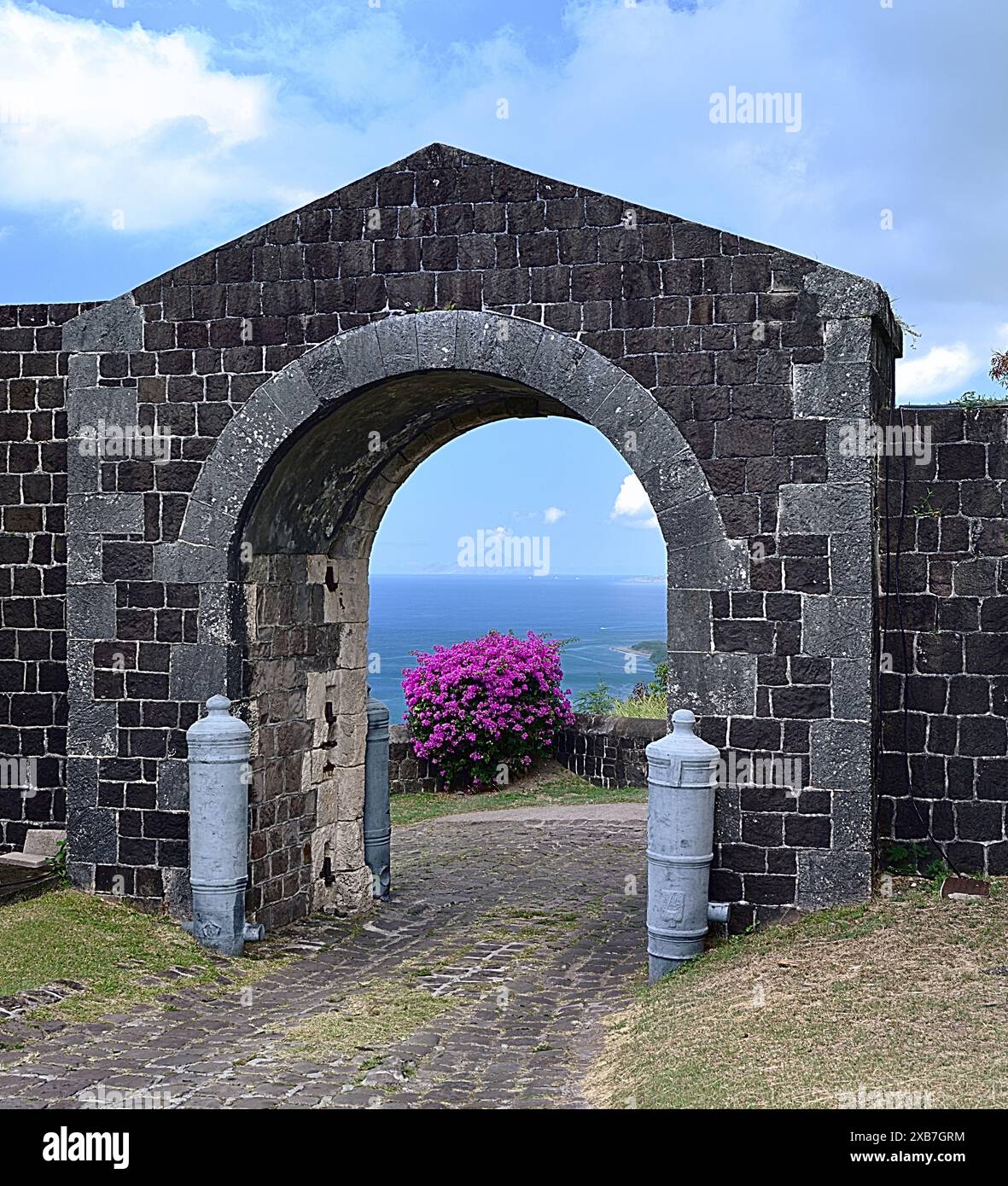 Brimstone Hill Fortress, St Kitts - 31 gennaio 2024: Saint Eustatius dalle porte a Fort George Foto Stock