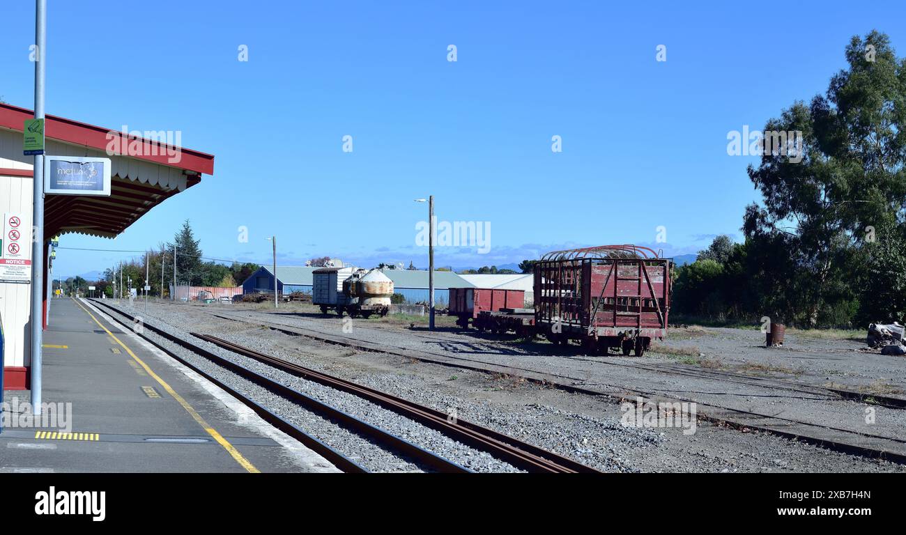 Carterton, nuova Zelanda - 4 maggio 2024: Carrozze ferroviarie nei binari di Carterton Foto Stock