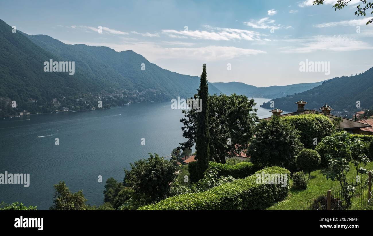 Vista del lago di Como in primavera Foto Stock