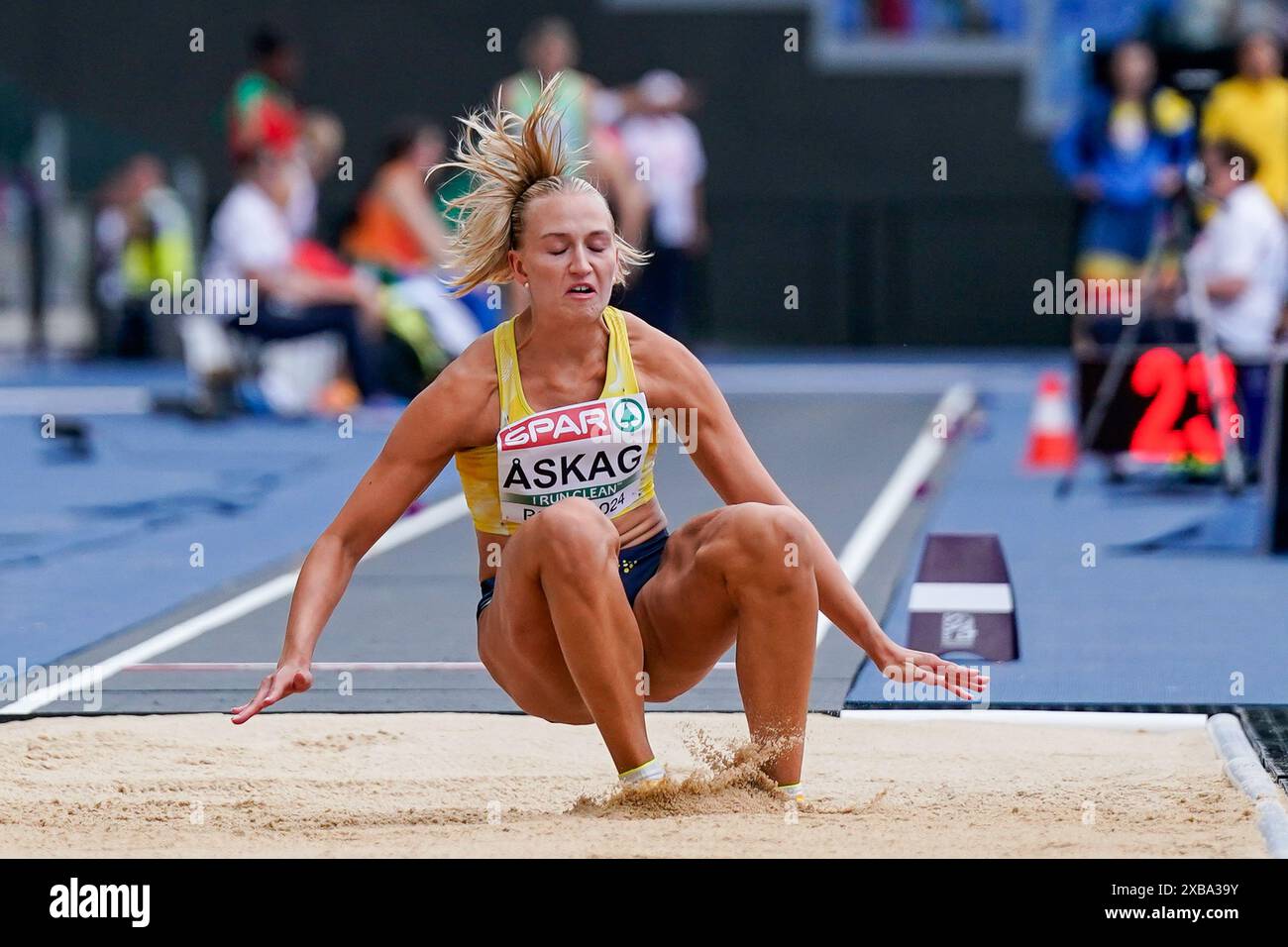 Roma, Italia. 11 giugno 2024. Roma, Italia, 11 giugno 2024: Maja Askag (Svezia) in azione durante l'evento di qualificazione del salto lungo durante i Campionati europei di atletica leggera 2024 allo Stadio Olimpico di Roma. (Daniela Porcelli/SPP) credito: SPP Sport Press Photo. /Alamy Live News Foto Stock