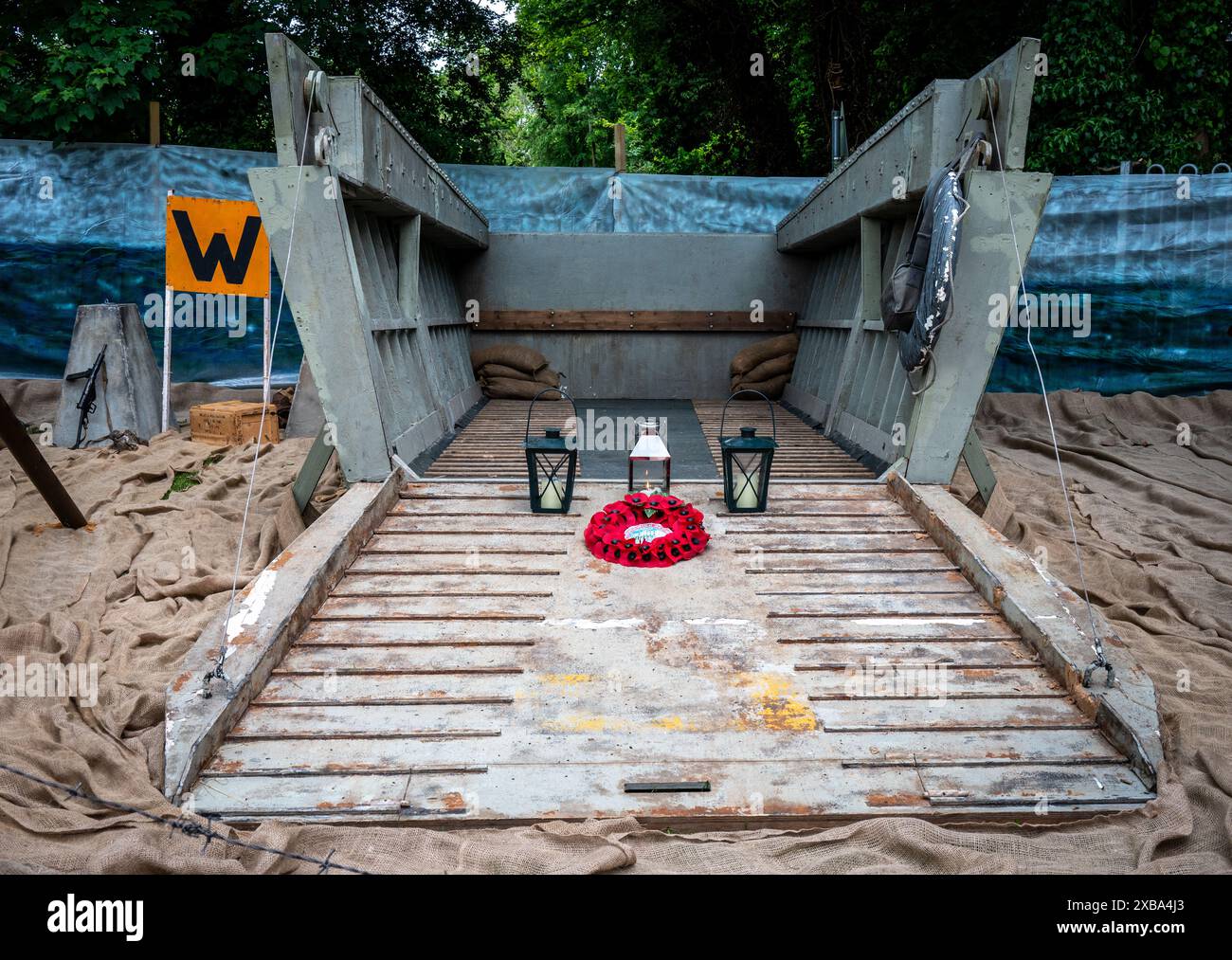 Mezzi da sbarco del D-Day che partecipano agli sbarchi del D-Day del 1944 in occasione del 80° anniversario dell'evento di rinascita di Southwick. Foto Stock