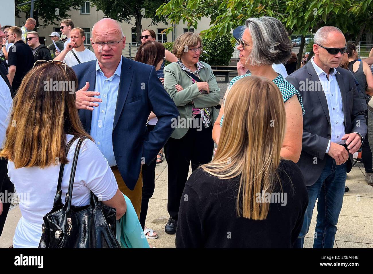 Innenministerin Dr. Tamara Zieschang CDU, Sachsen-Anhalt besucht mit dem Rektor der Fachhochschule Polizei Thorsten Führing den Tag der offenen Tür ad Aschersleben. Tag der offenen Tür am 08.06.2024 an der Fachhochschule der Polizei ad Aschersleben Sachsen-Anhalt. Interessierte Besucher bekommen einen Blick hinter die Kulissen des Polizeialltags. MIT Unterstützung der gesammten Kolleginnen und Kollegen der Landespolizei Sachsen- Anhalt gibt es umfangreiche Ausstellungsangebote und verschiedenen Vorführungen. Es gibt eine Straße der Einsatzgebiete, welche z.B. Wasserwerfer, Sonderwagen, Gerätewa Foto Stock