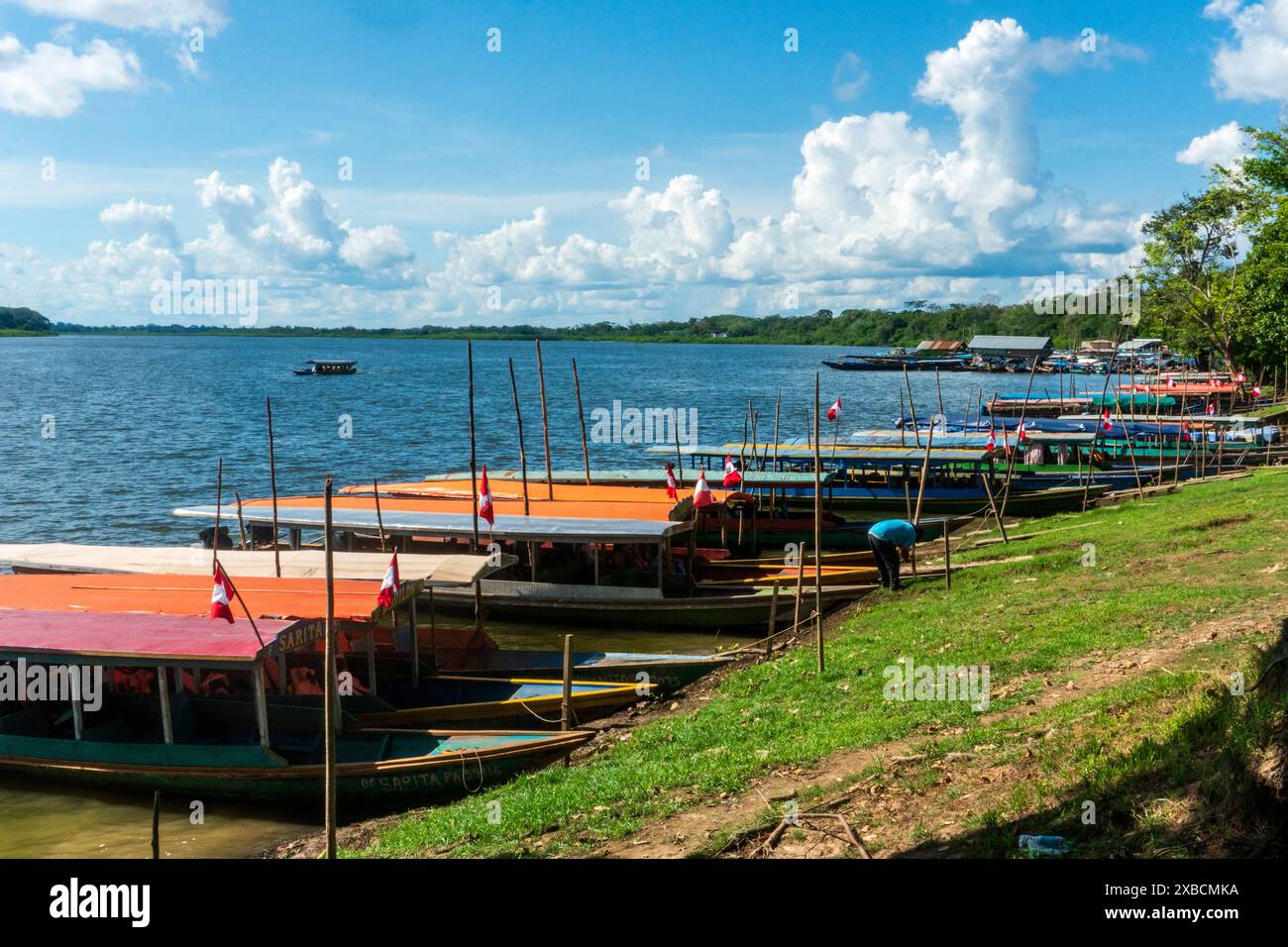 Laguna di Yarinacocha a Pucallpa in Amazzonia peruviana Foto Stock