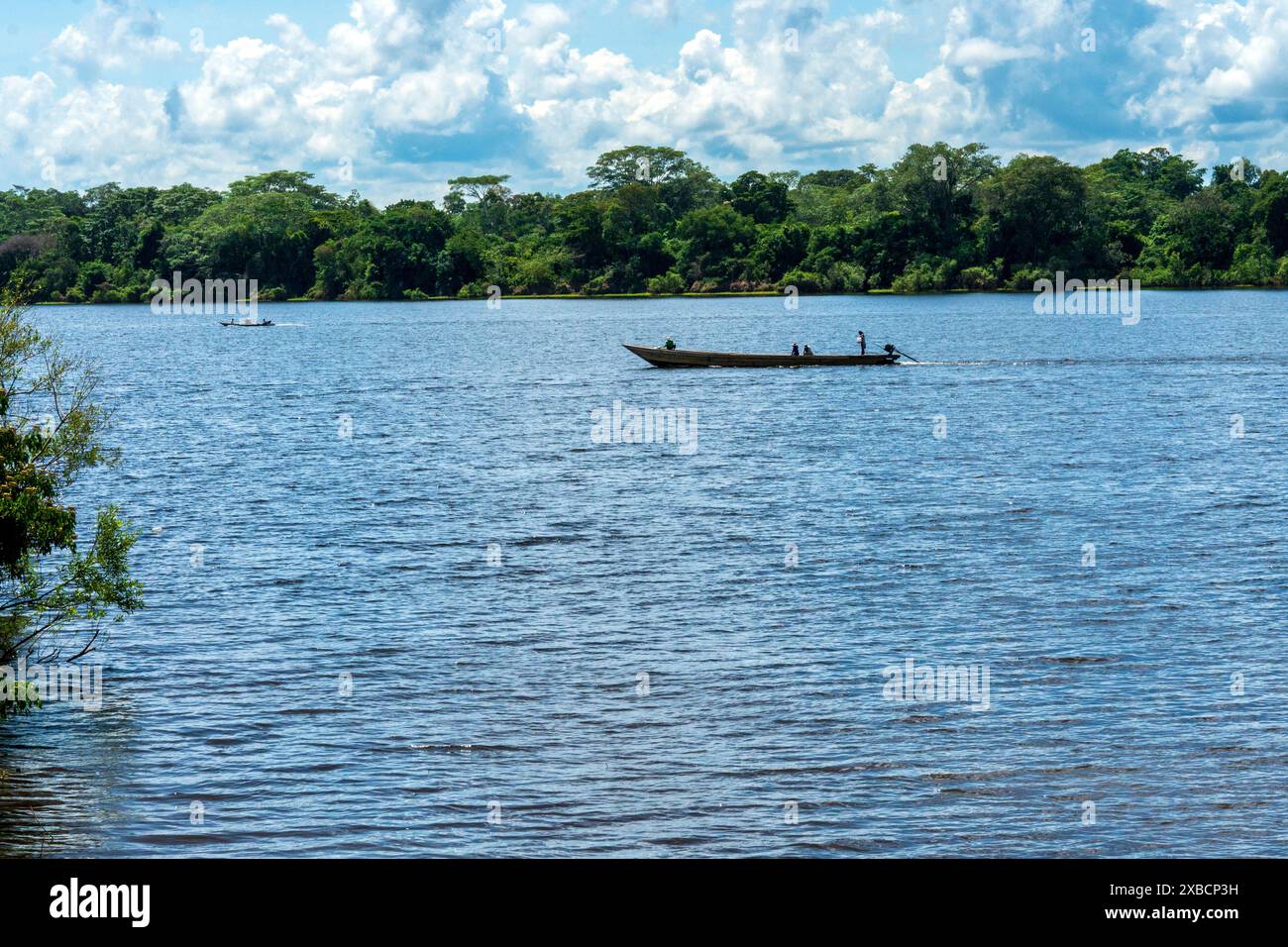 Laguna di Yarinacocha a Pucallpa in Amazzonia peruviana Foto Stock