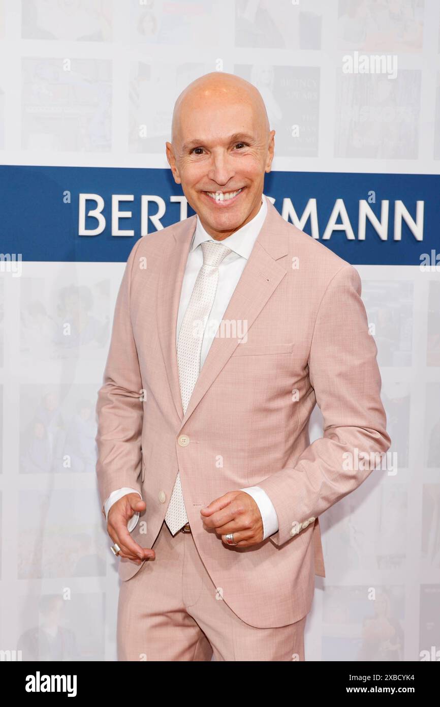 Michael Begasse bei der Bertelsmann Sommerparty in der Bertelsmann Repräsentanz Berlin. *** Michael Begasse al Bertelsmann Summer Party presso l'ufficio di rappresentanza Bertelsmann a Berlino Foto Stock