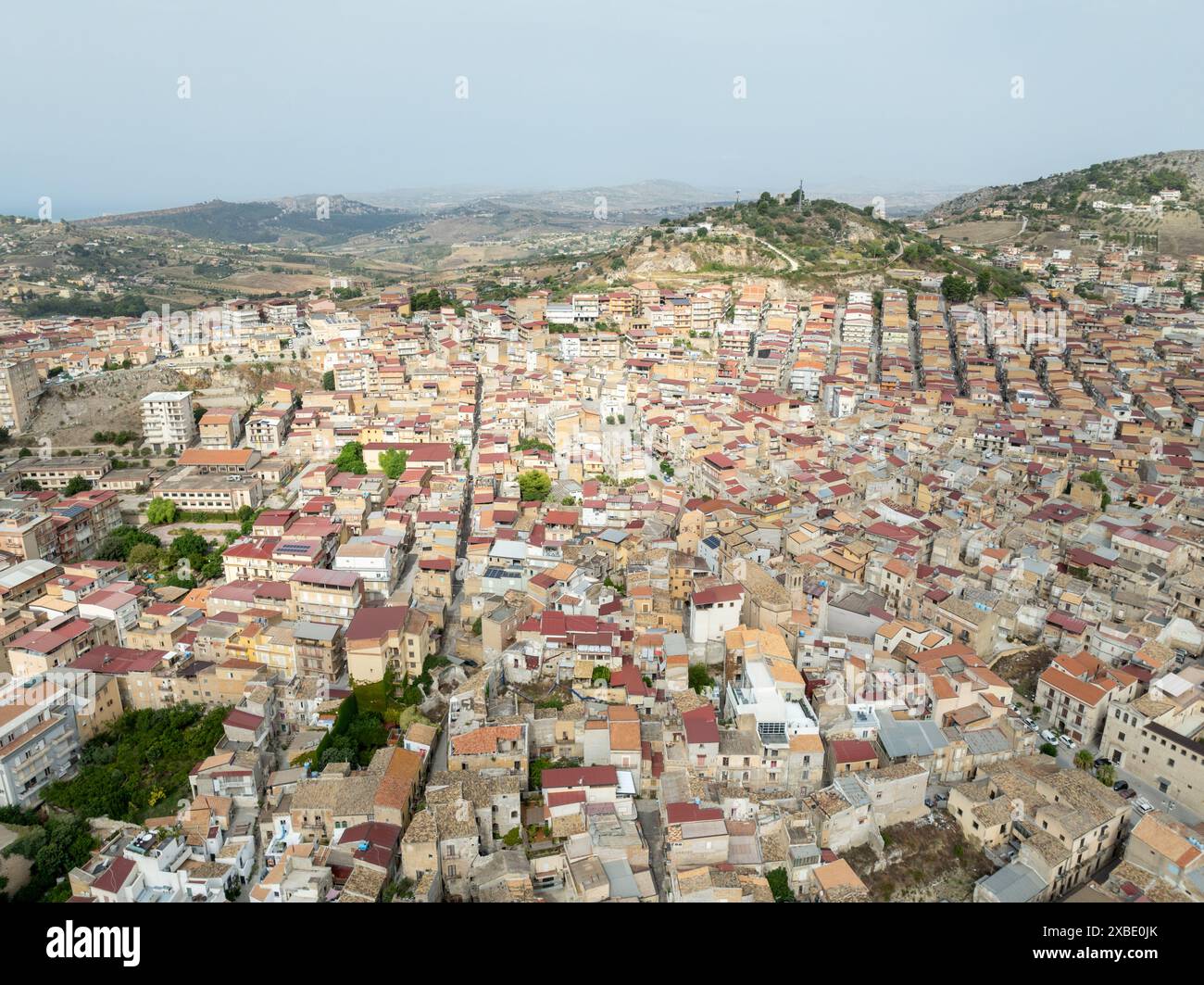 Veduta aerea della città di Favara in provincia di Agrigento, Sicilia, Italia. Foto Stock