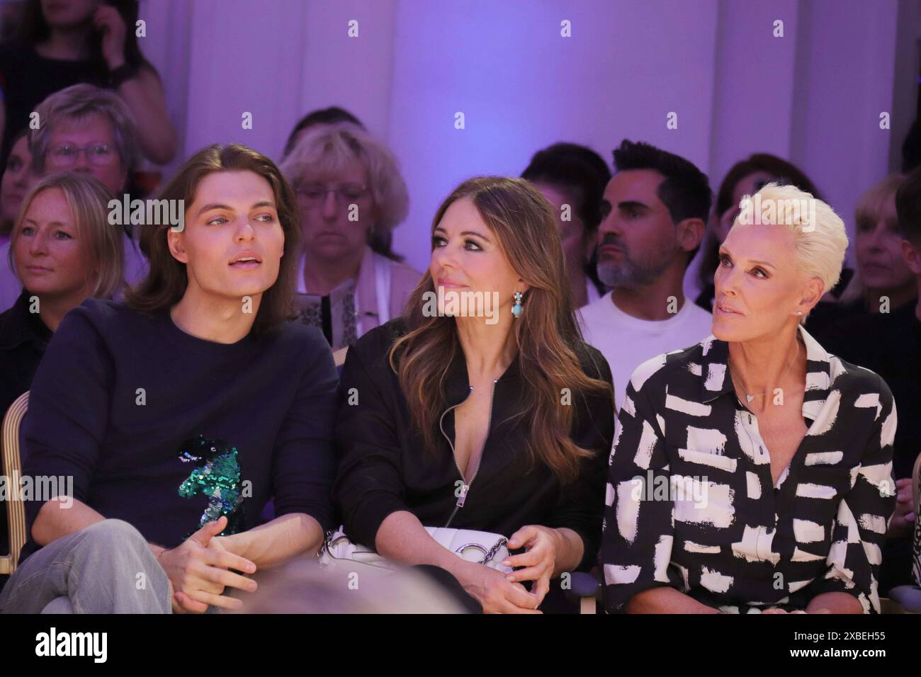 Ernstings Fashion Show im Atlantic Hotel Hamburg Damian Hurley, Elizabeth Hurley, Brigitte Nielsen, Ernstings Fashion Show, Atlantic Hotel Hamburg, 11.06.2024 *** Ernstings Fashion Show presso The Atlantic Hotel Hamburg Damian Hurley, Elizabeth Hurley, Brigitte Nielsen, Ernstings Fashion Show, Atlantic Hotel Hamburg, 11 06 2024 Copyright: xEventpressxBecherx Foto Stock
